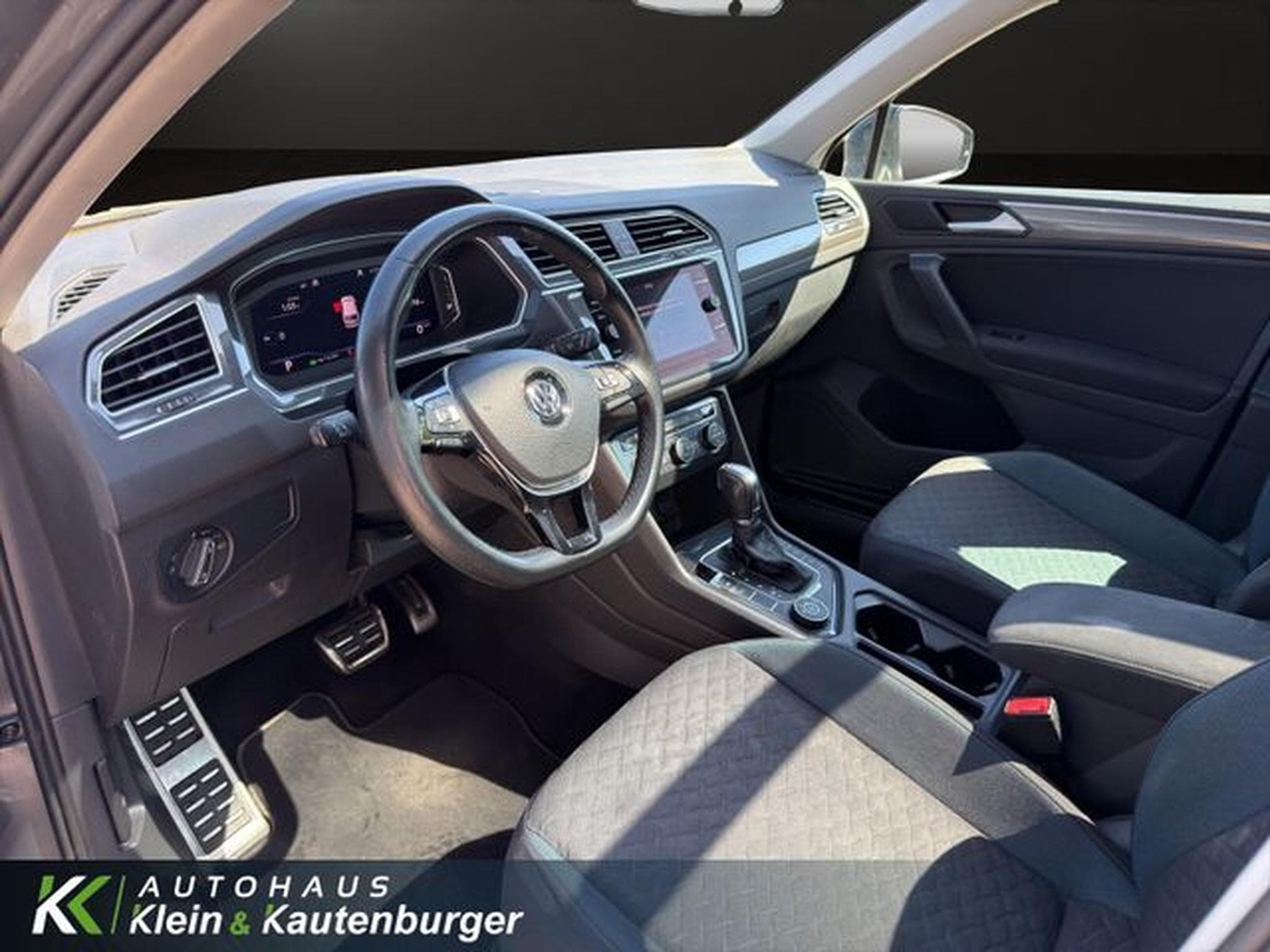 VW Tiguan Tiguan 2.0 TDI IQ 4M+R LINE+AHK+PANO+VIRTUAL (2019) - Photo 11