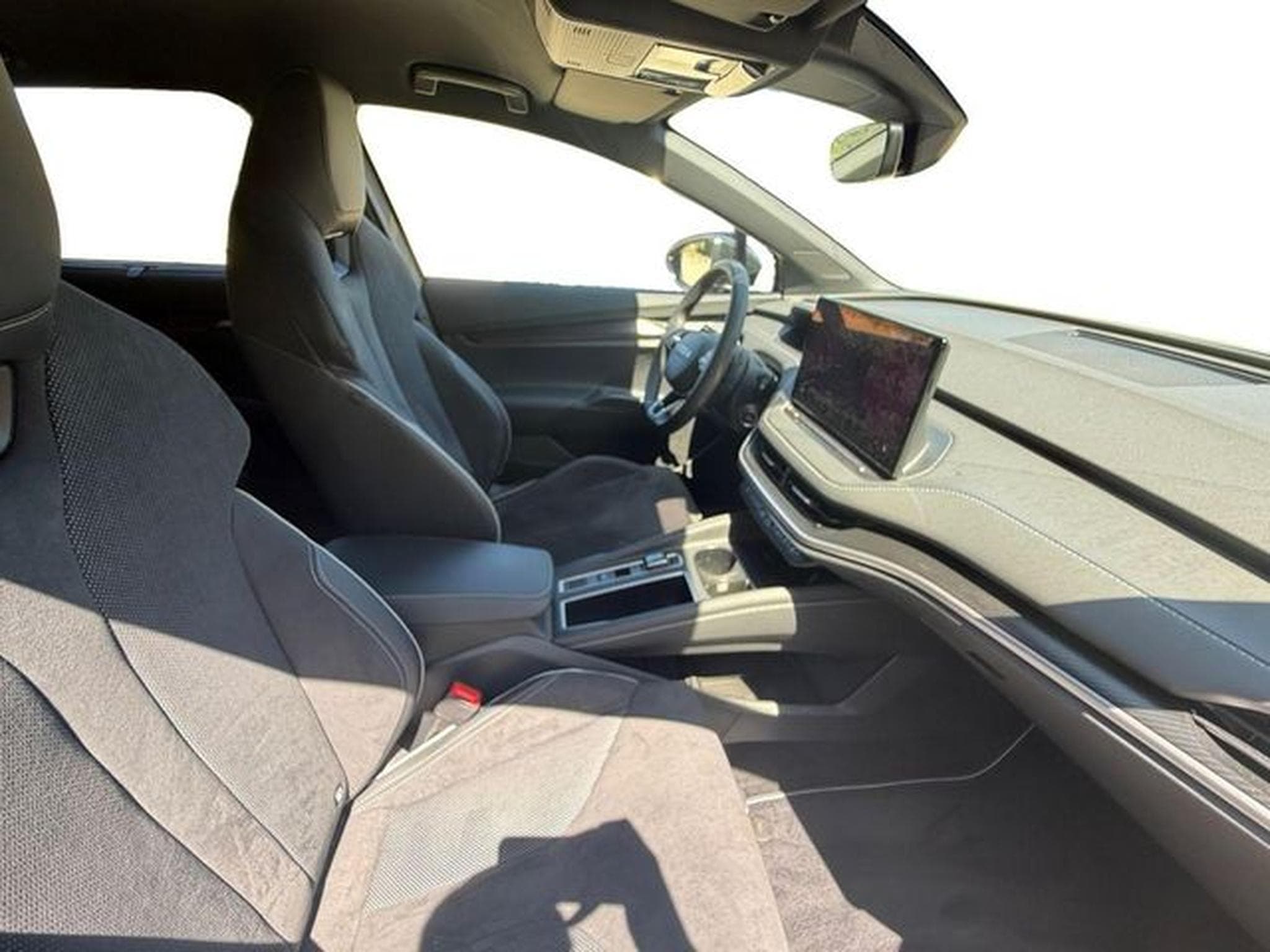 Skoda Enyaq Enyaq 85 Sportline - Wärmepumpe, AHK, Kamera (2025) - Photo 13