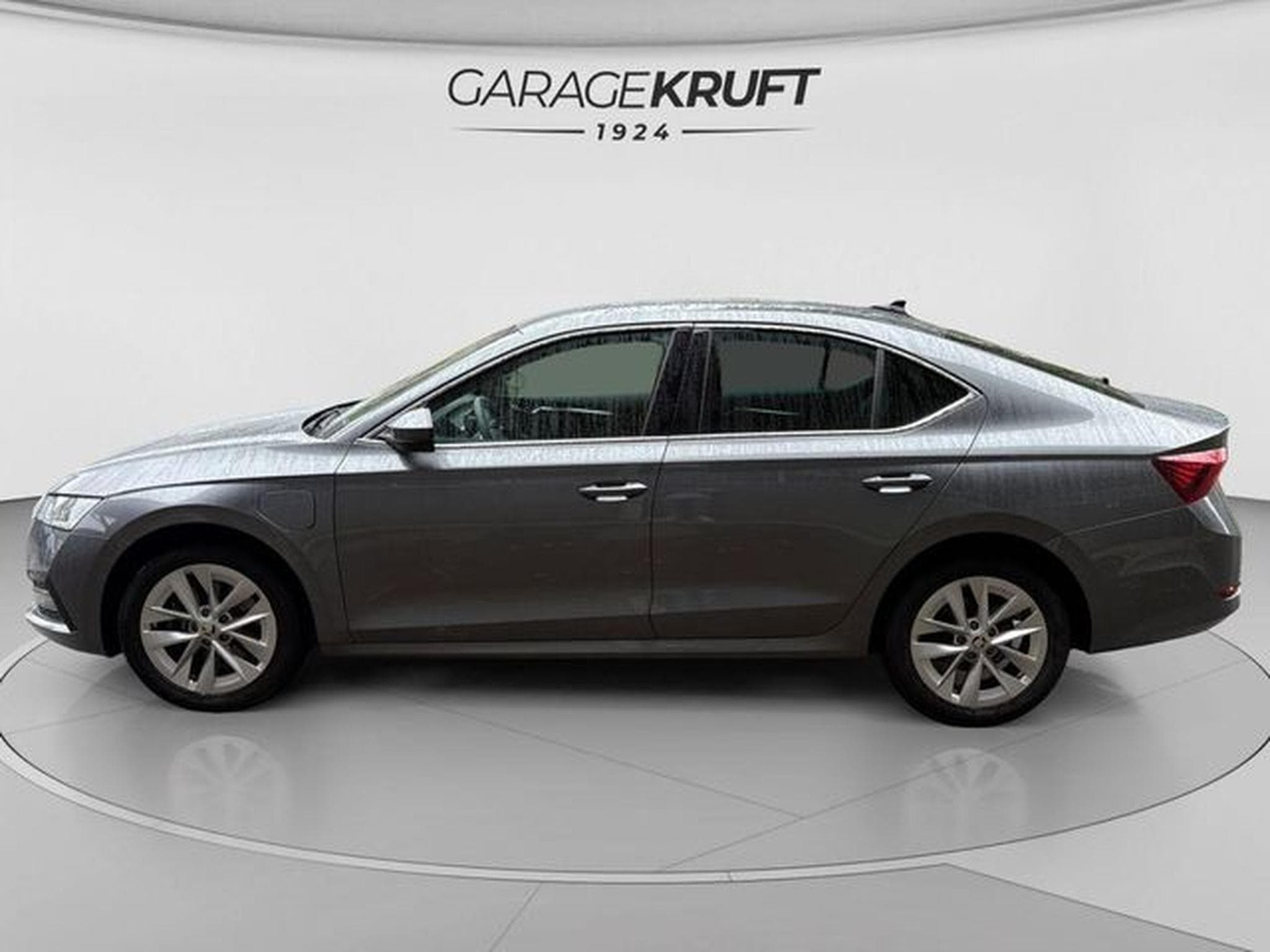 Skoda Octavia Octavia Lim. Style iV Navi C., ACC, Rear View (2022) - Photo 2