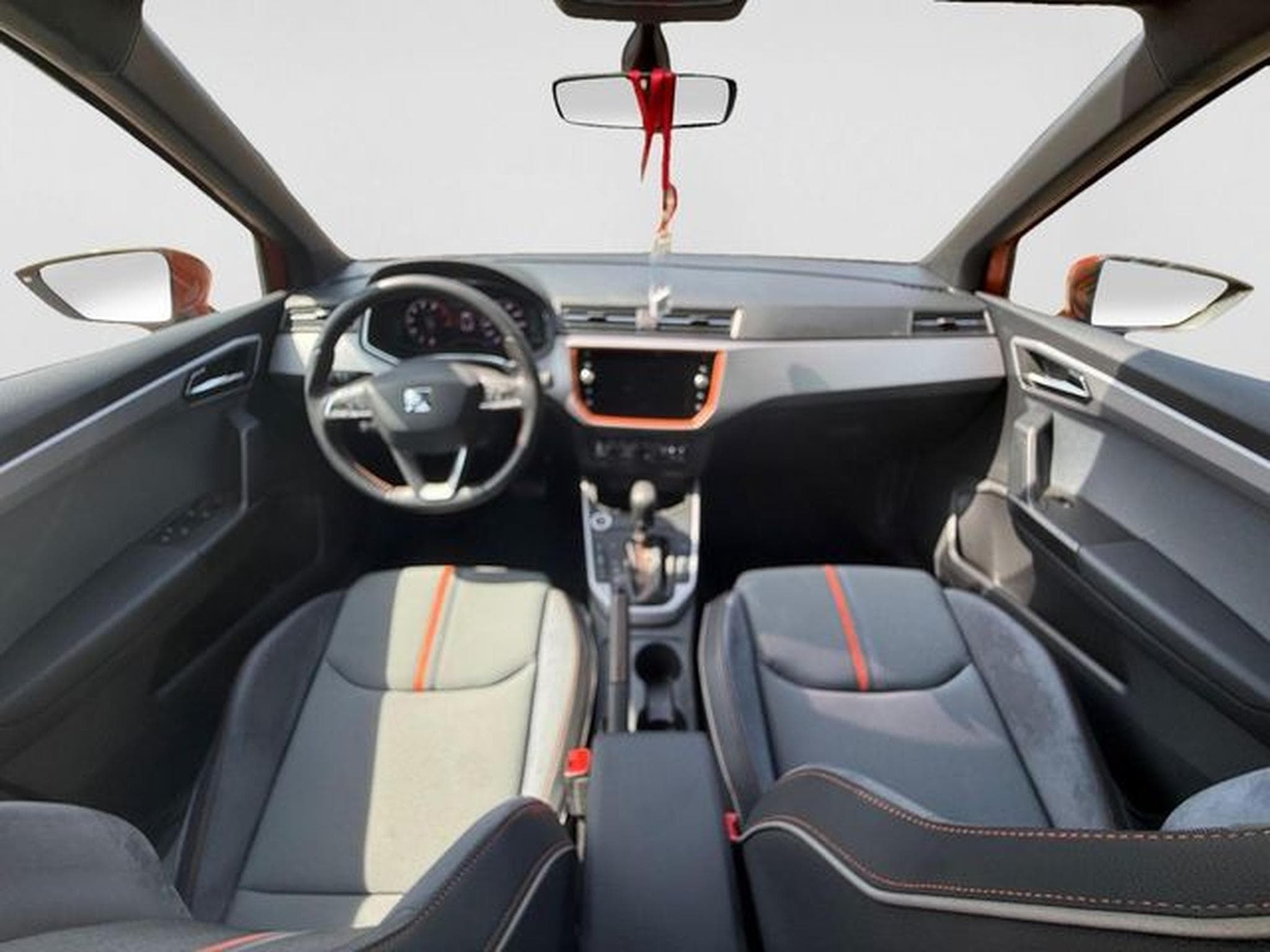 Seat Arona Arona Style Beats DSG, 17" Alu, Park Assist, ACC (2019) - Photo 11