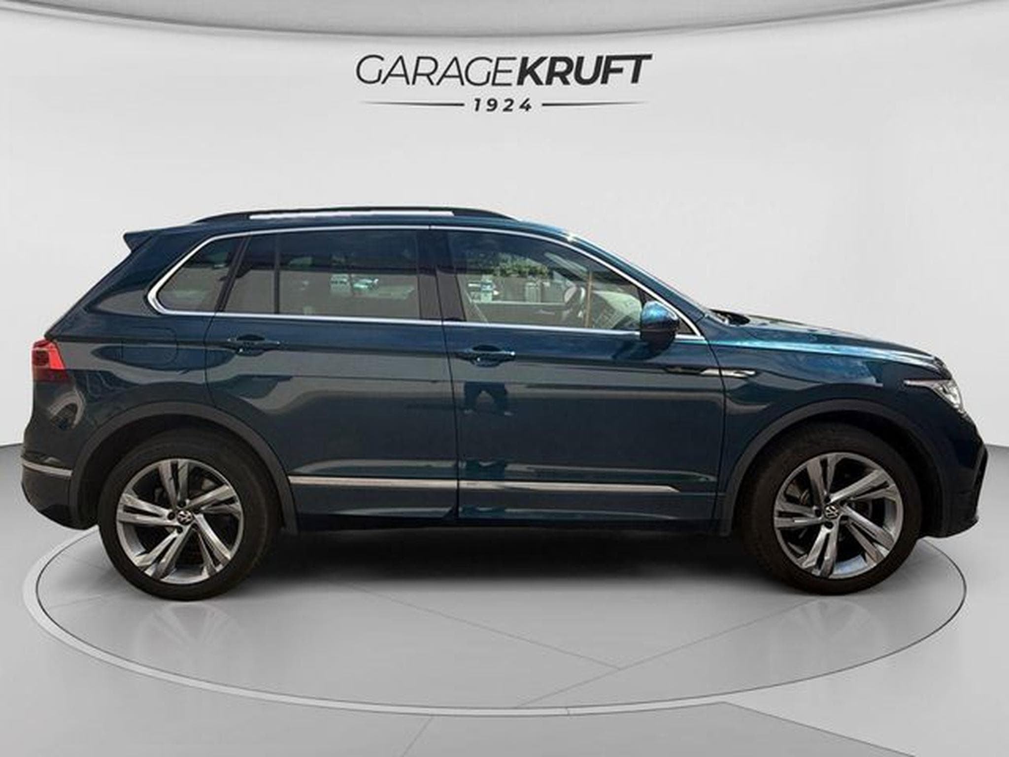 VW Tiguan Tiguan R-Line 4Motion, AHK, DCC, Stnd.-Hzg., 19" (2021) - Photo 6