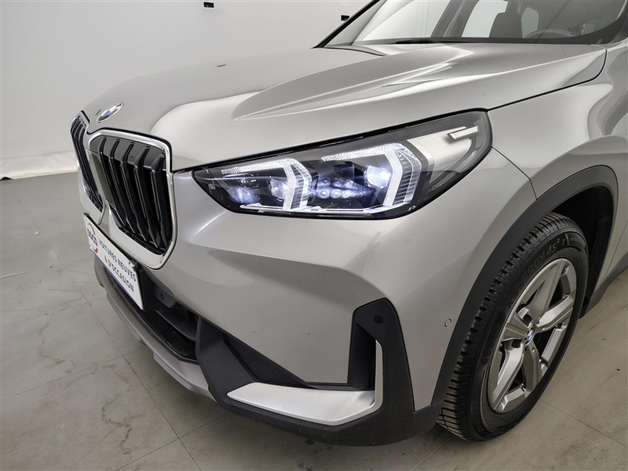 BMW X1 2.0 dA sDrive18 Cuir / Navi / Led (2024) - Foto 15
