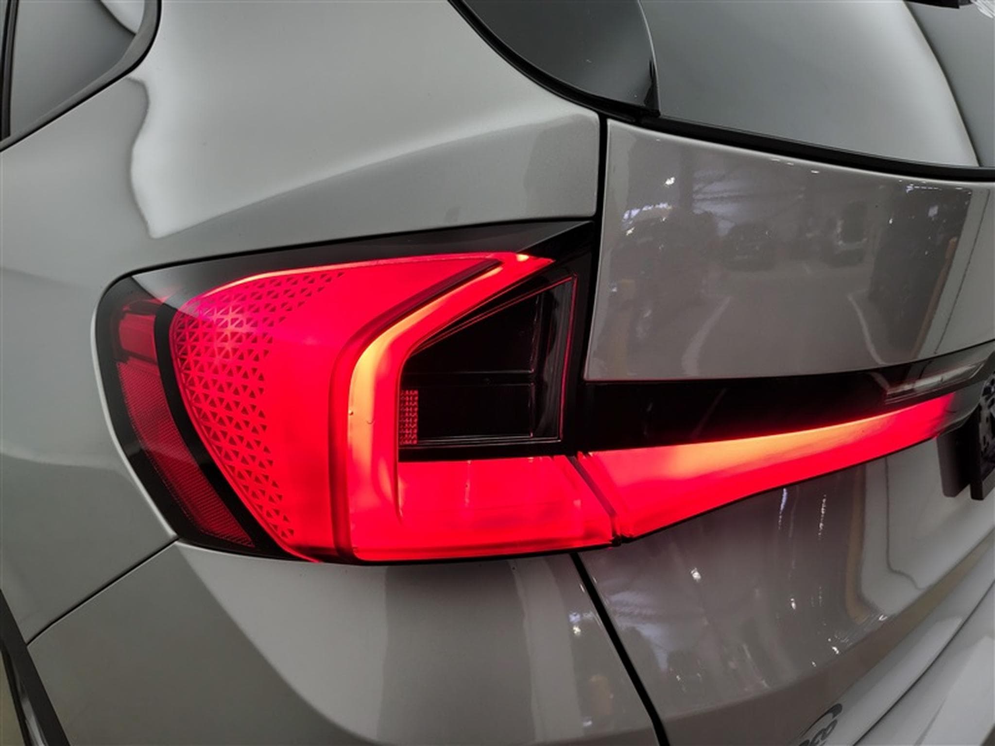 BMW X1 2.0 dA sDrive18 Cuir / Navi / Led (2024) - Foto 16