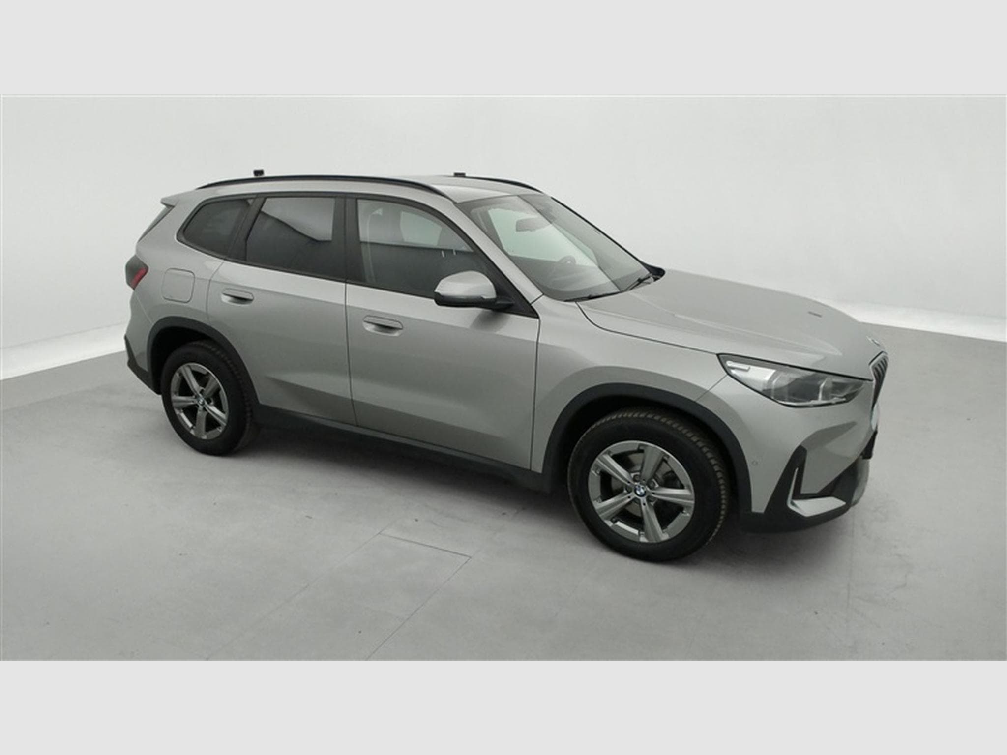 BMW X1 2.0 dA sDrive18 Cuir / Navi / Led (2024) - Foto 24