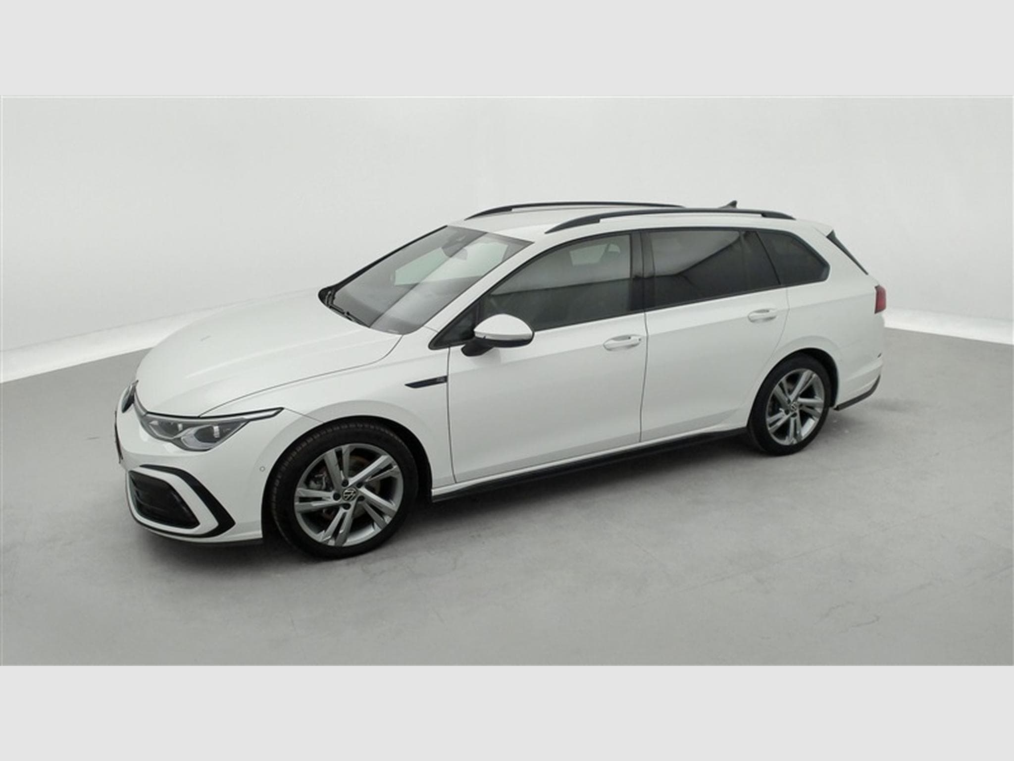 VW Golf 2.0 TDi R-Line Business Premium DSG (2024) - Photo 23