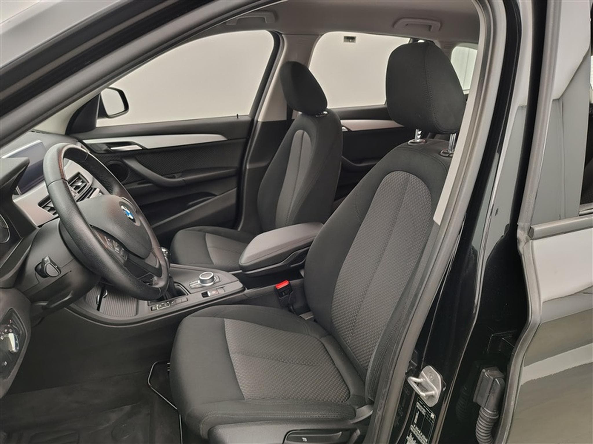 BMW X1 1.5i sDrive18 OPF (EU6AP) (2021) - Photo 7