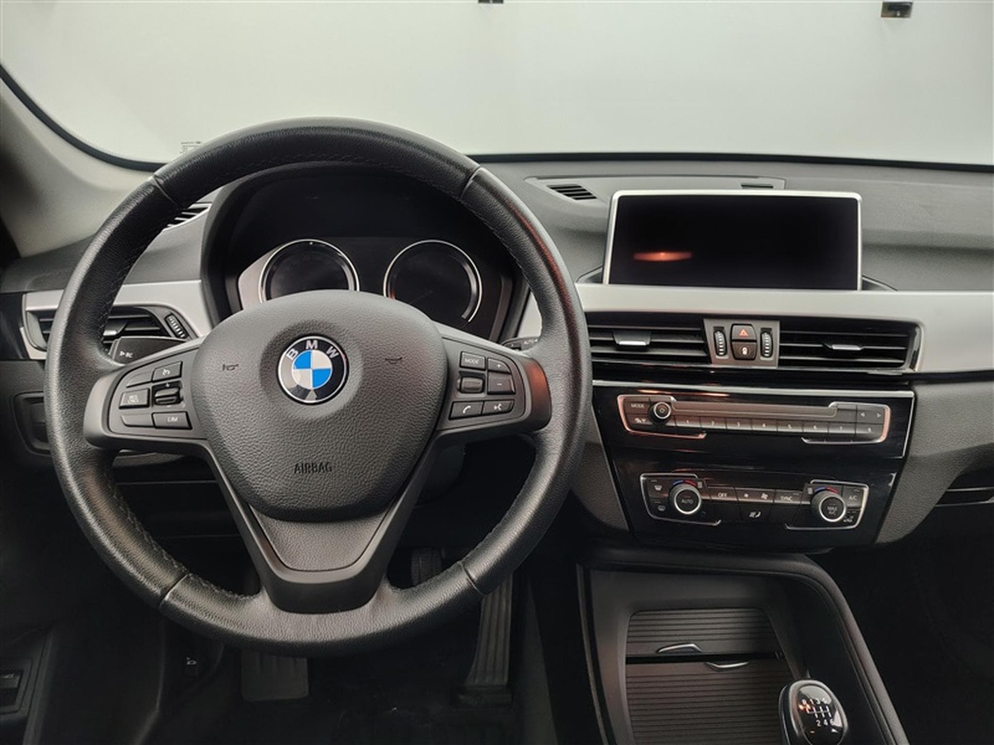 BMW X1 1.5i sDrive18 OPF (EU6AP) (2021) - Photo 9