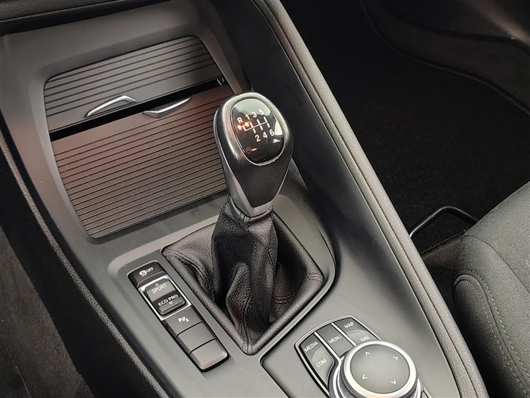 BMW X1 1.5i sDrive18 OPF (EU6AP) (2021) - Photo 12