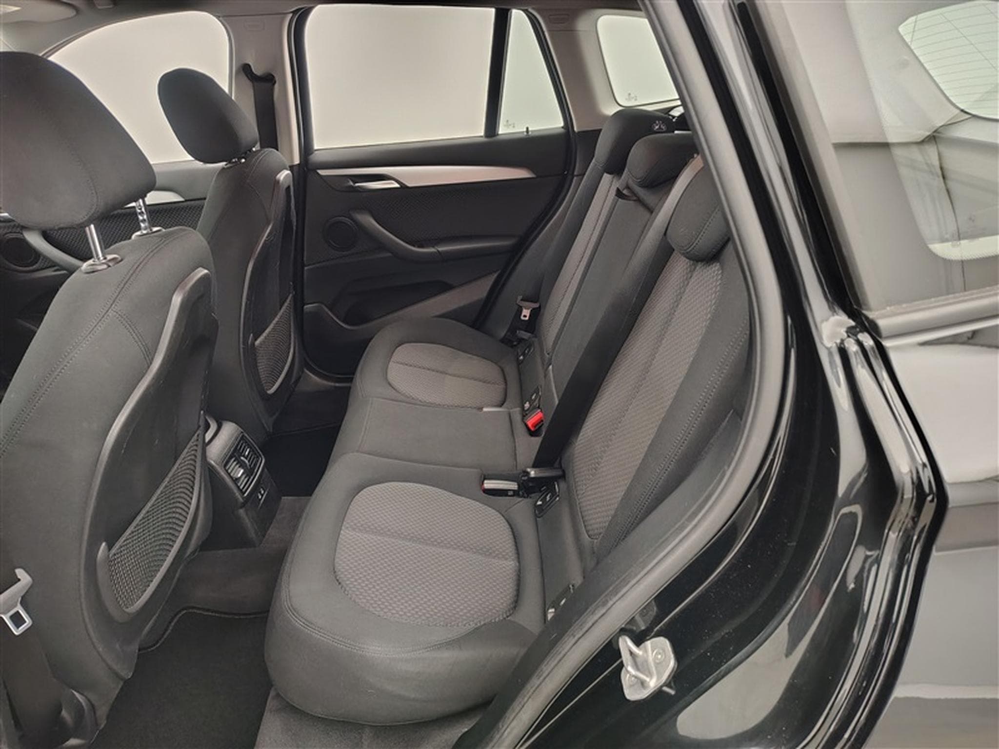 BMW X1 1.5i sDrive18 OPF (EU6AP) (2021) - Photo 13