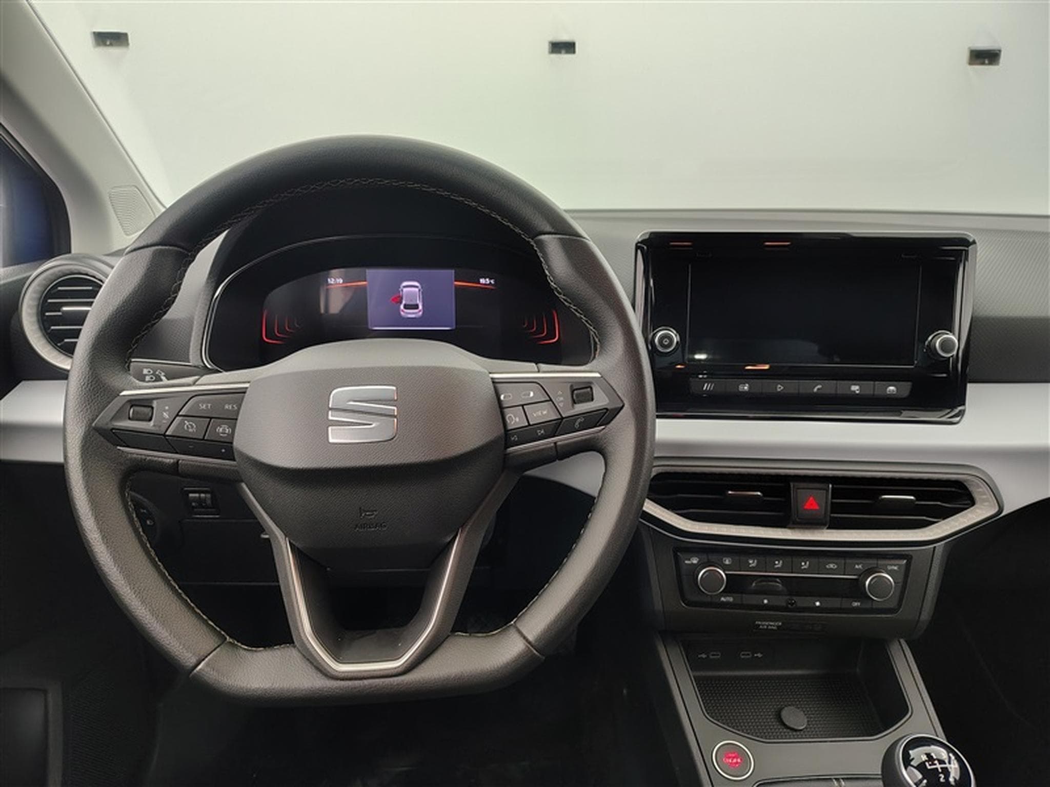 Seat Ibiza 1.0 TSI 95cv Style CARPLAY/LED/PDC AV-AR/CAMERA/JA 15" (2025) - Photo 9