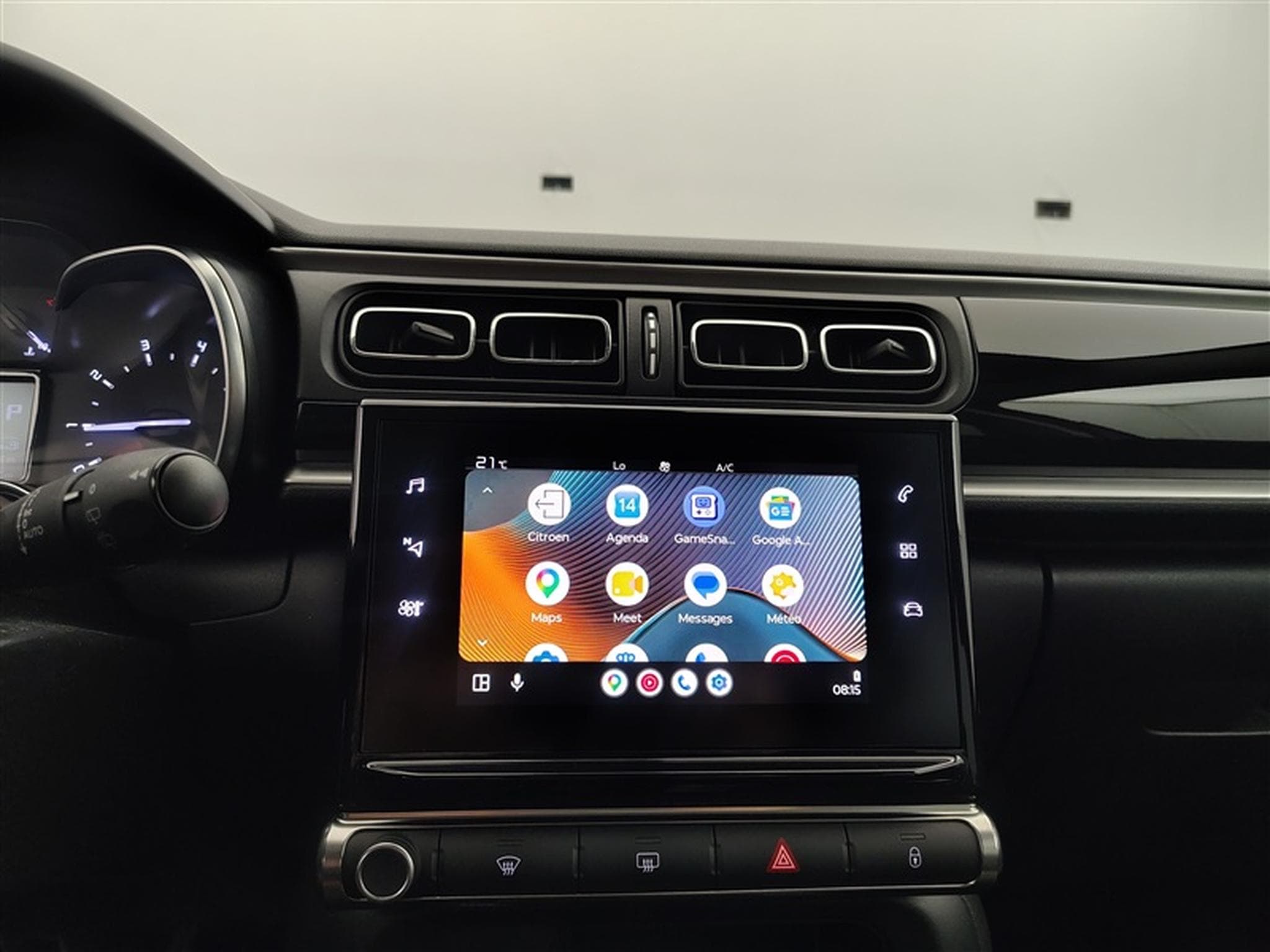 Citroen C3 1.2 PureTech Highlight EAT6 S&S (EU6.2) (2019) - Photo 19