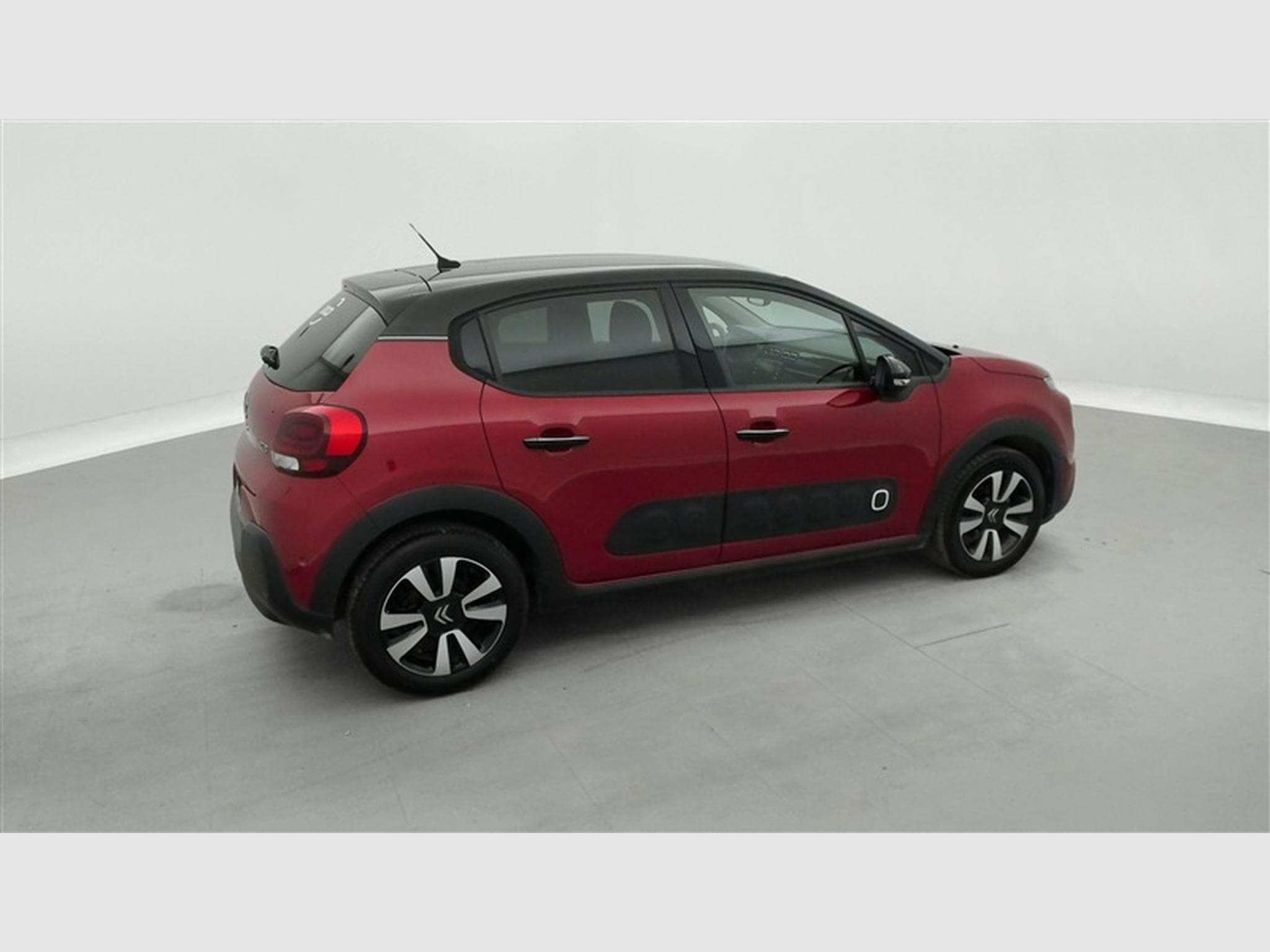 Citroen C3 1.2 PureTech Highlight EAT6 S&S (EU6.2) (2019) - Photo 24