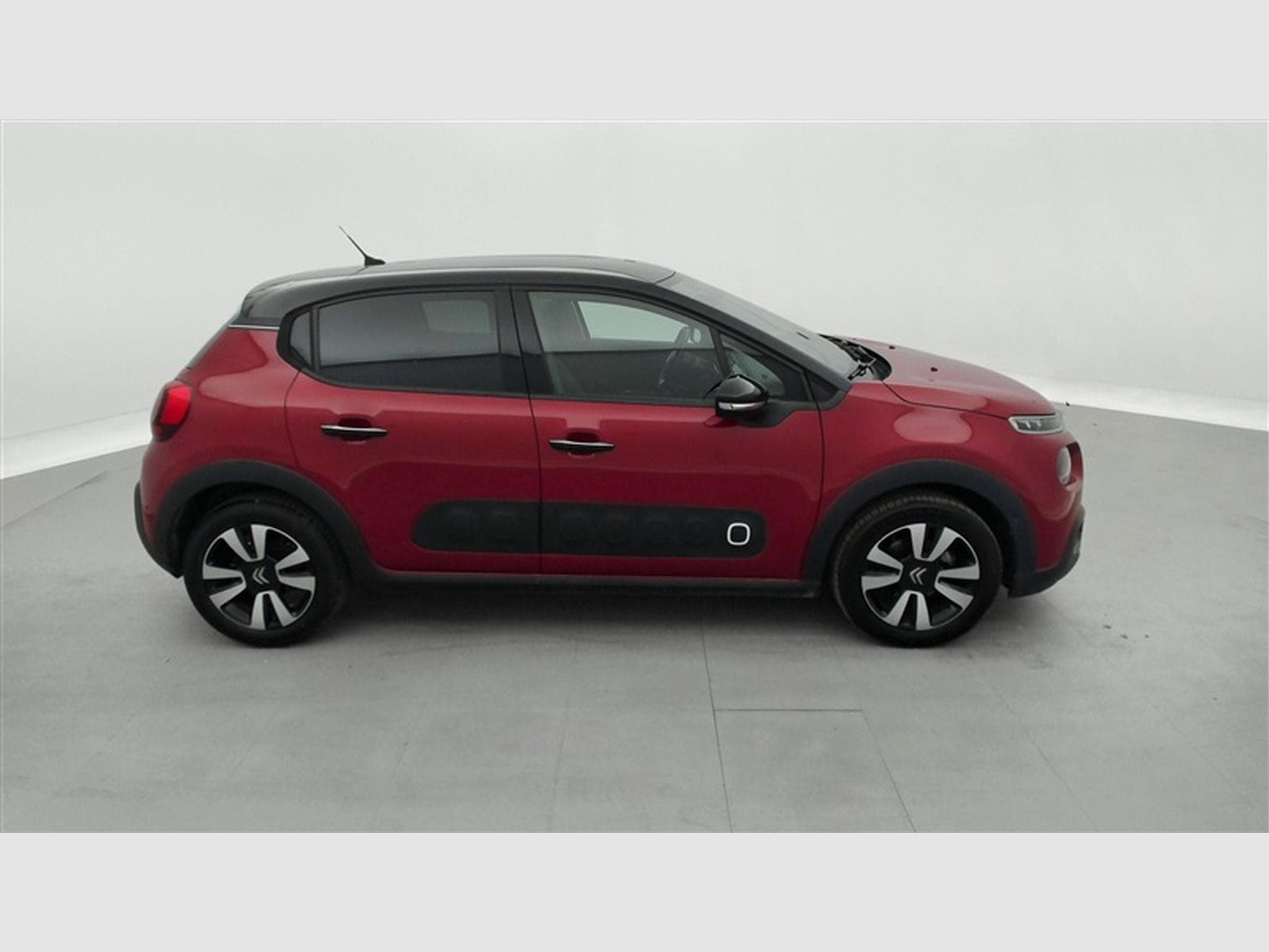 Citroen C3 1.2 PureTech Highlight EAT6 S&S (EU6.2) (2019) - Photo 23