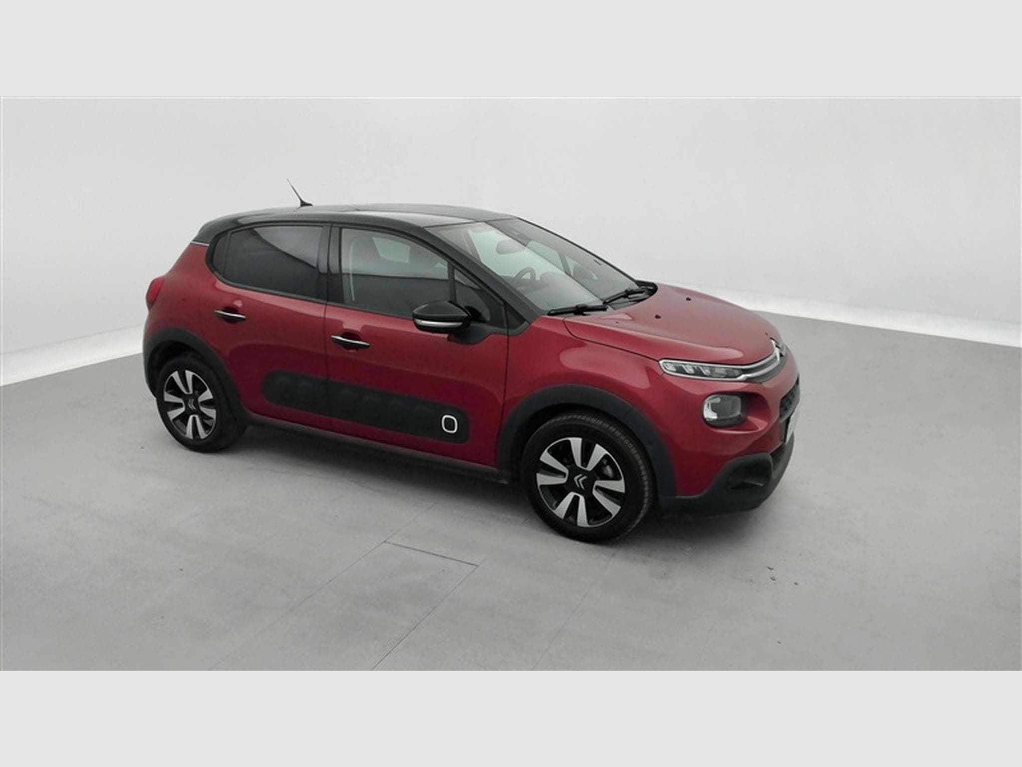Citroen C3 1.2 PureTech Highlight EAT6 S&S (EU6.2) (2019) - Photo 22