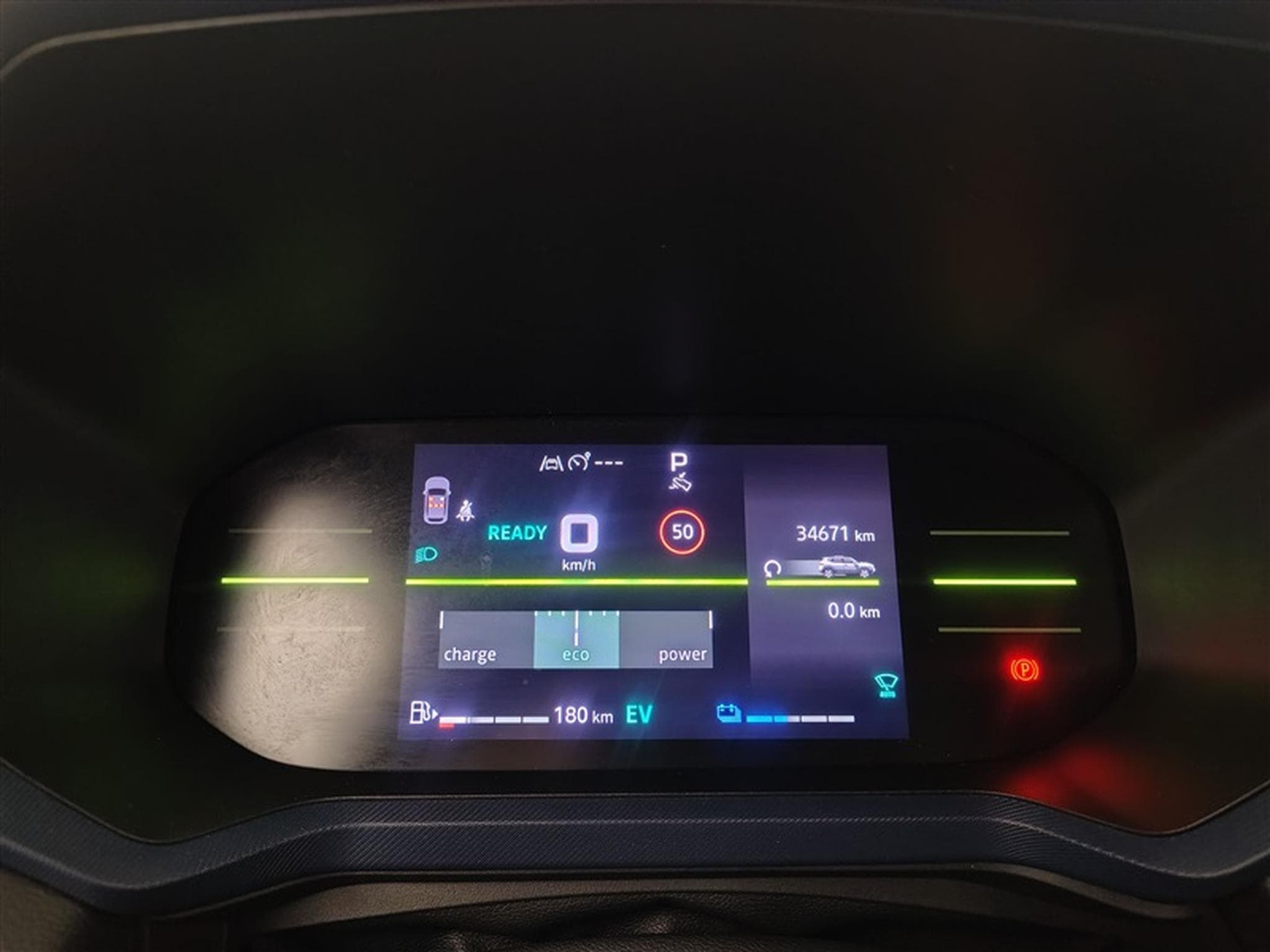 Dacia Duster 1.6 Hybrid EDC CARPLAY / CLIM / FULL LED (2025) - Photo 10