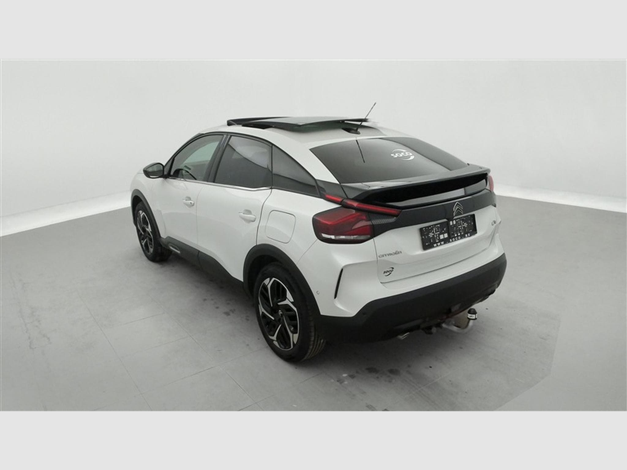 Citroen C4 1.2 PureTech Feel *NAVI/T.OUV/FULL LED/CAM360/PDC* (2023) - Photo 2