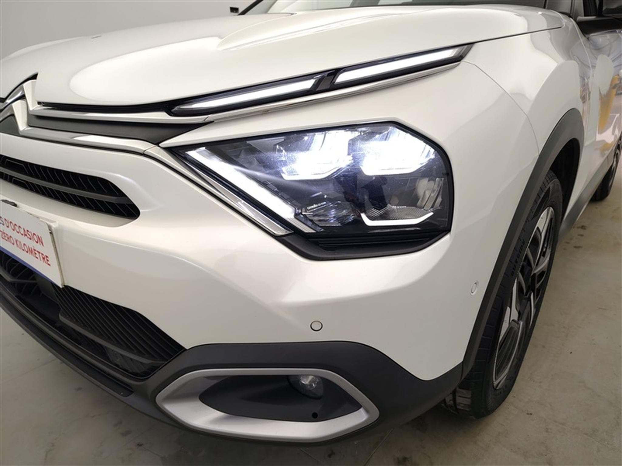 Citroen C4 1.2 PureTech Feel *NAVI/T.OUV/FULL LED/CAM360/PDC* (2023) - Photo 15