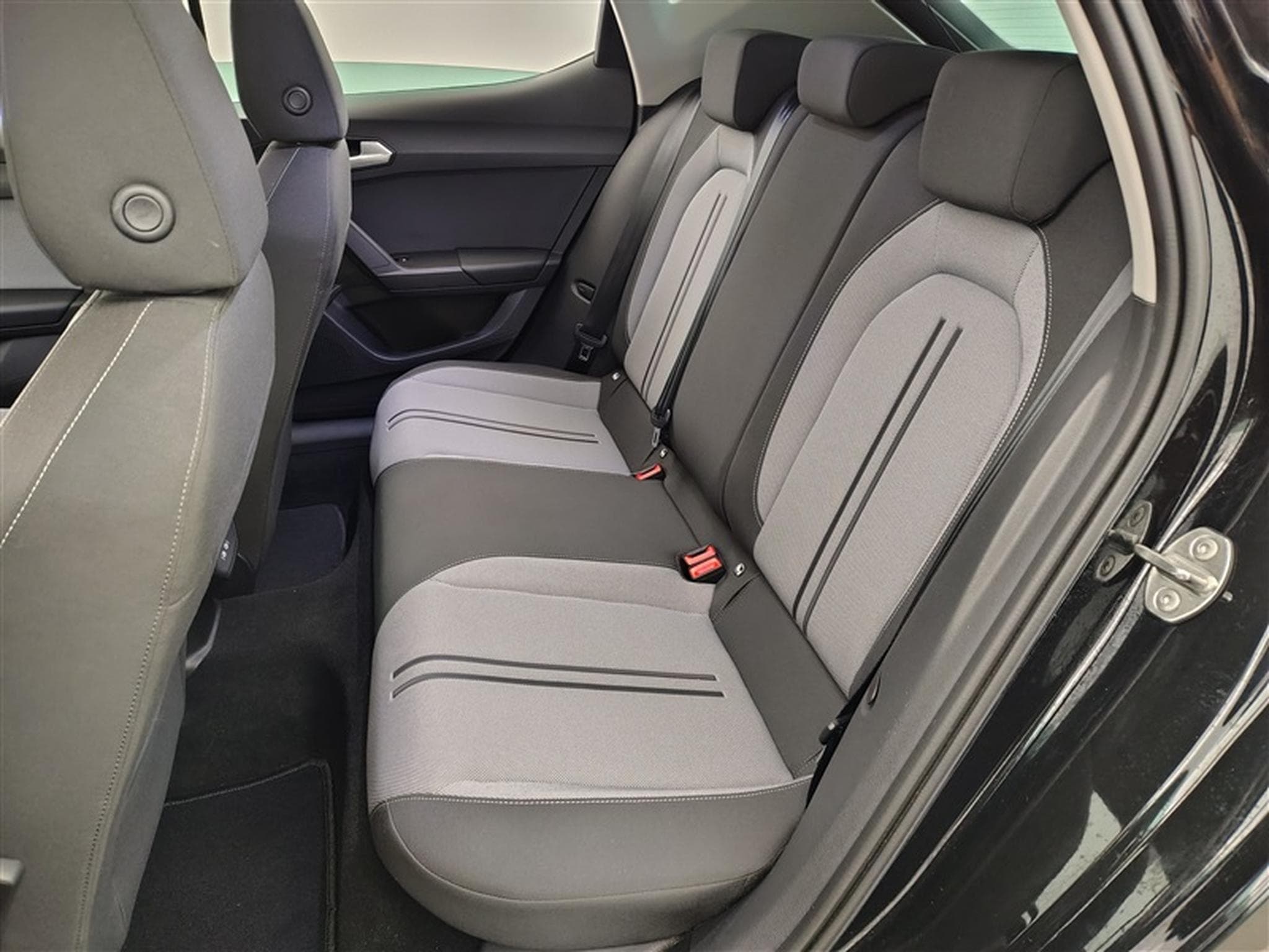 Seat Leon 1.0 eTSI MHEV Move! DSG/NAVI/FULL LED/JA/PDC (2022) - Foto 13