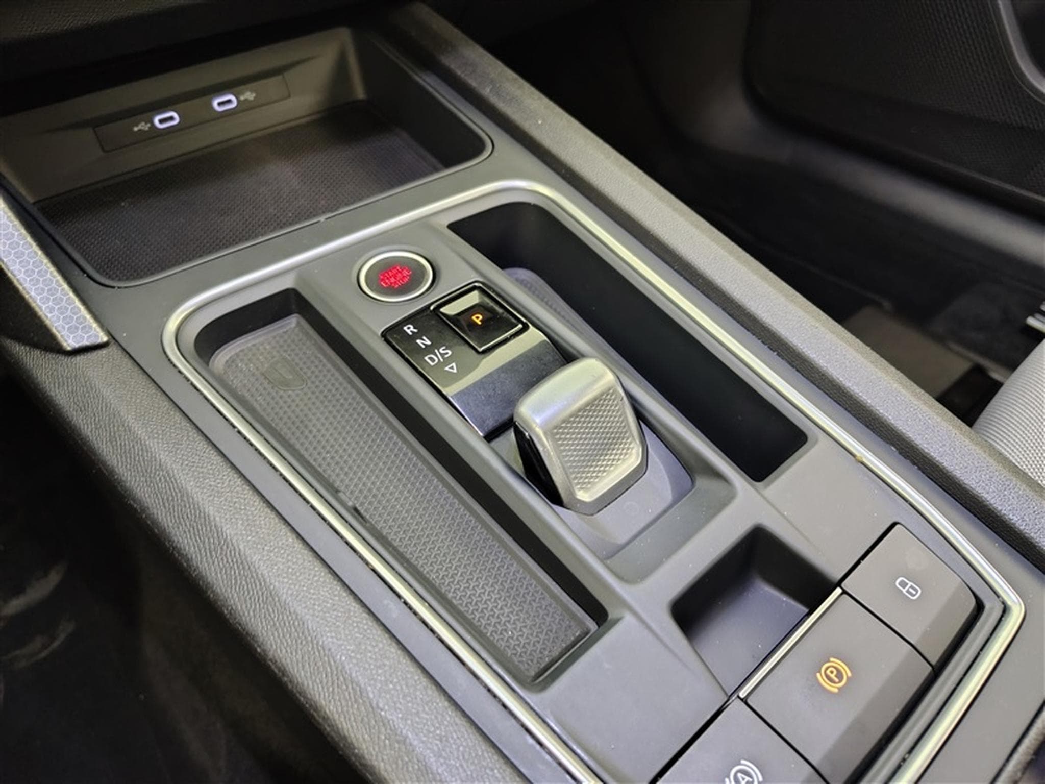 Seat Leon 1.0 eTSI MHEV Move! DSG/NAVI/FULL LED/JA/PDC (2022) - Foto 12