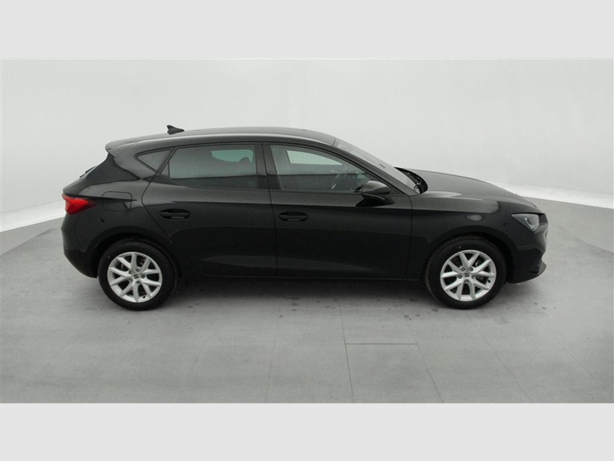 Seat Leon 1.0 eTSI MHEV Move! DSG/NAVI/FULL LED/JA/PDC (2022) - Foto 24