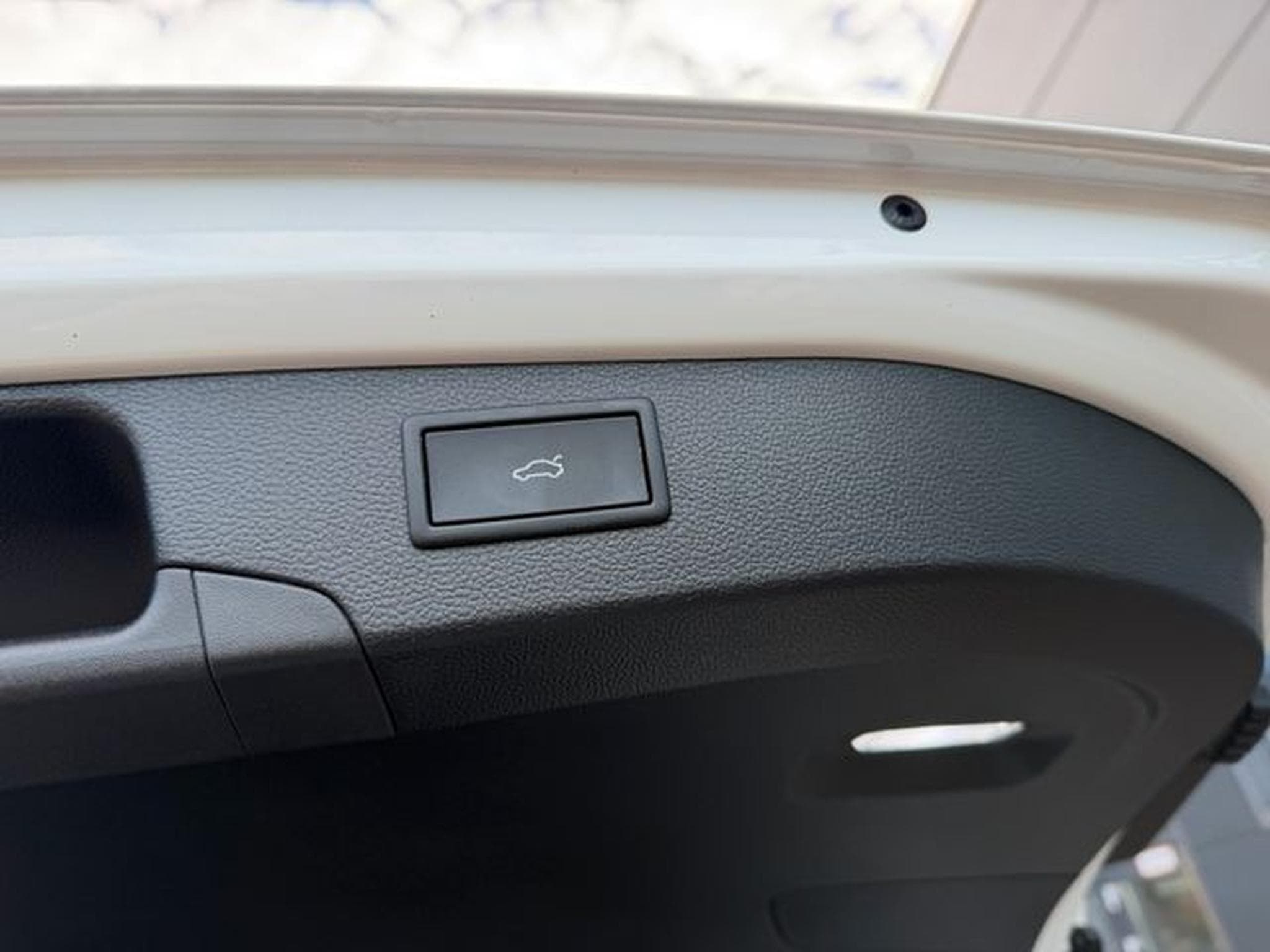 VW Passat Passat Variant 2.0TDI 4Motion R-Line AHK Standhz (2024) - Photo 14