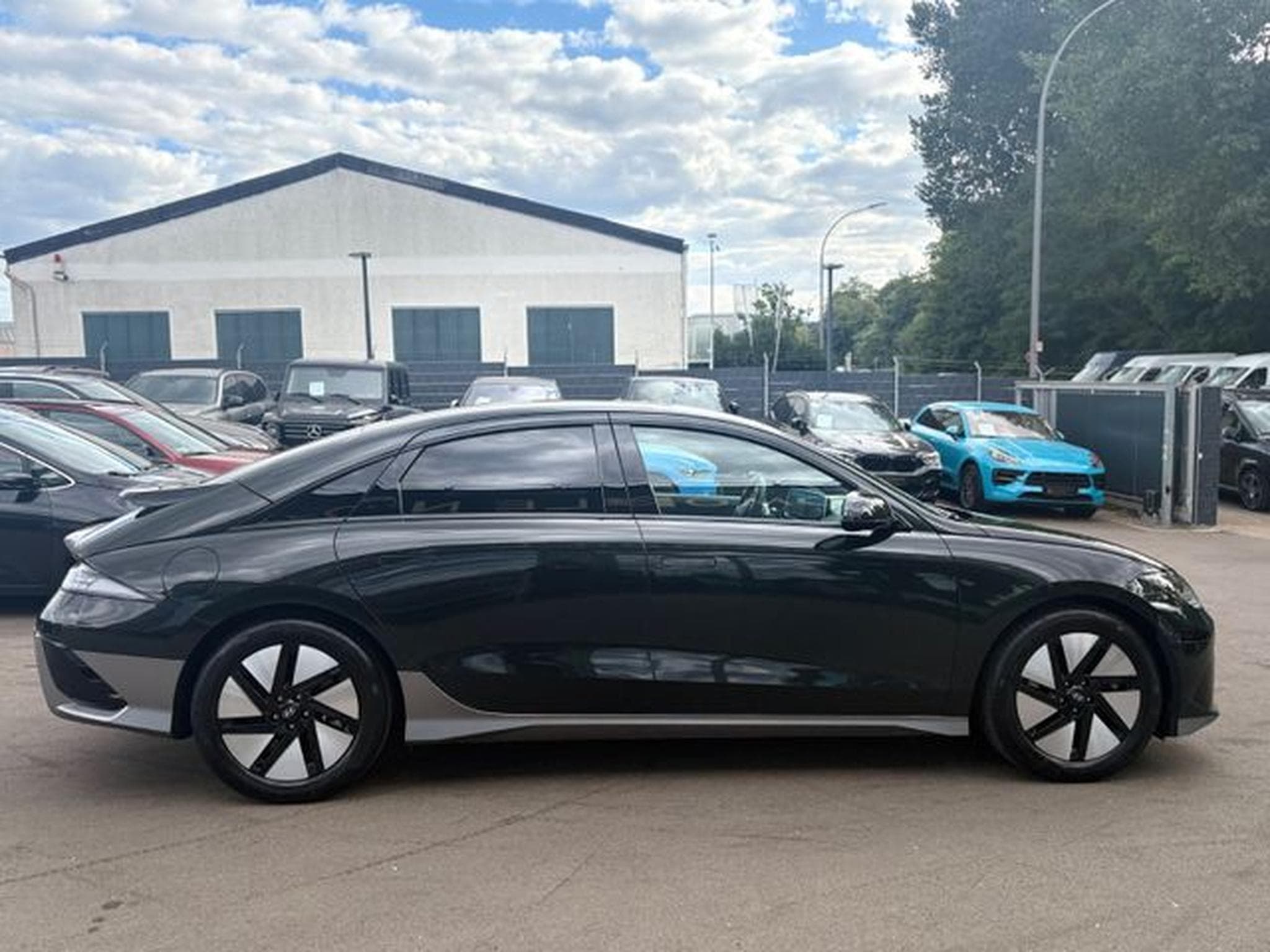 Hyundai IONIQ IONIQ 6 DYNAMIC ELECTRO *WÄRMEPUMPE*360°*NAVI* (2023) - Photo 11