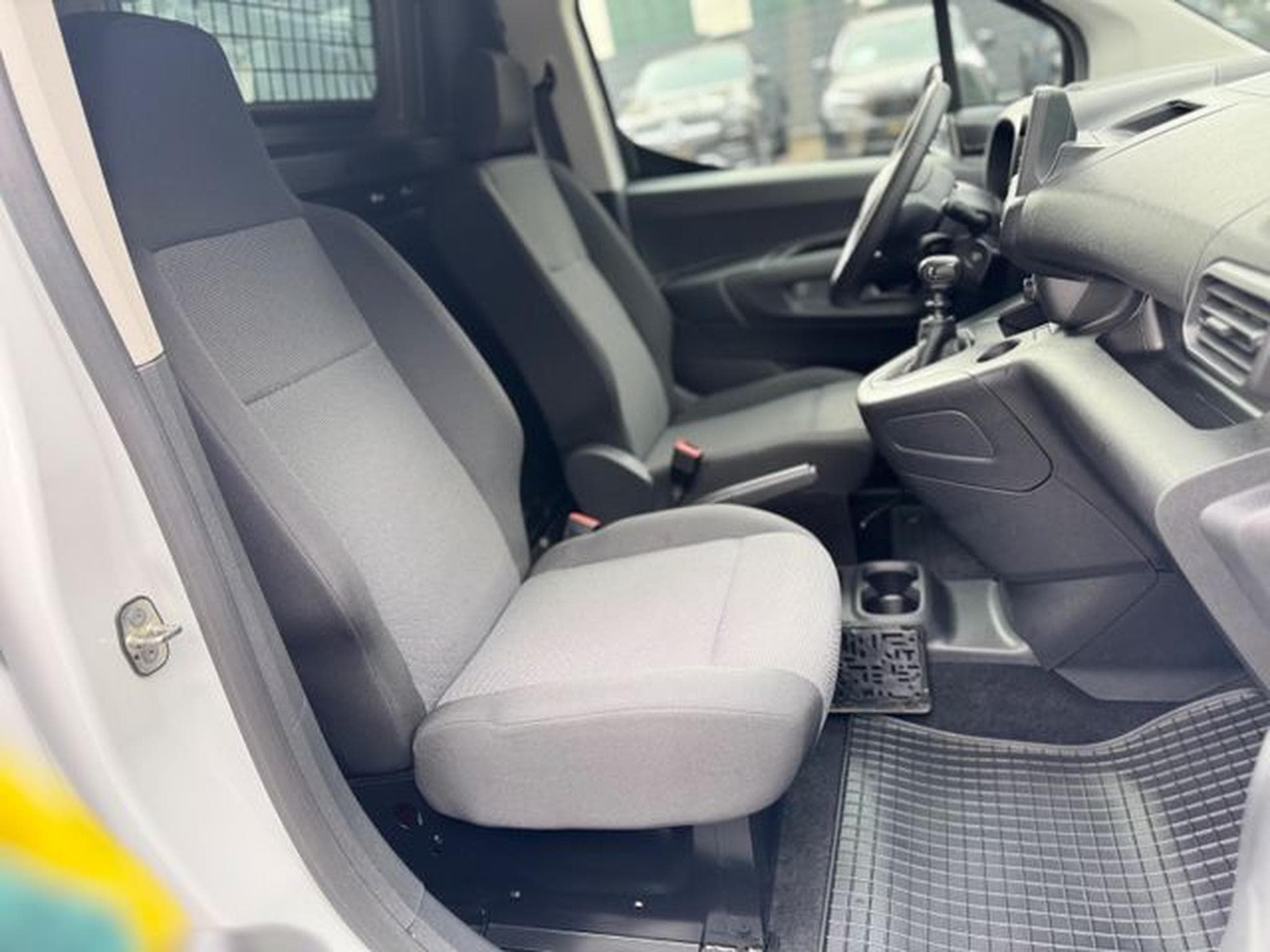Citroën Berlingo BERLINGO 1.5 HDI KASTEN*KLIMA*TEMPOMAT*EURO6d* (2024) - Photo 12