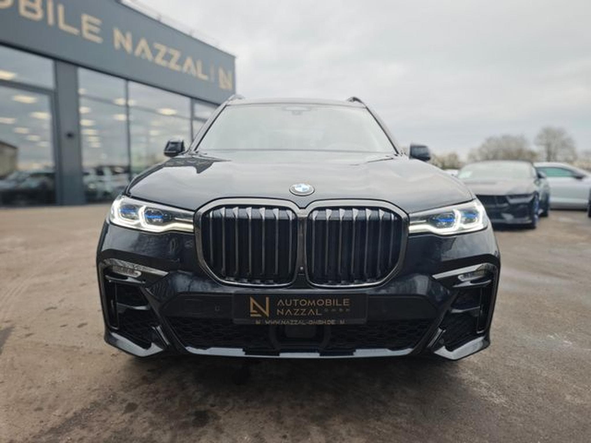 BMW X7 X7 xDrive 40d M SPORT*SOFT*LUFT*7SEATS*LASER*1.H (2021) - Foto 3