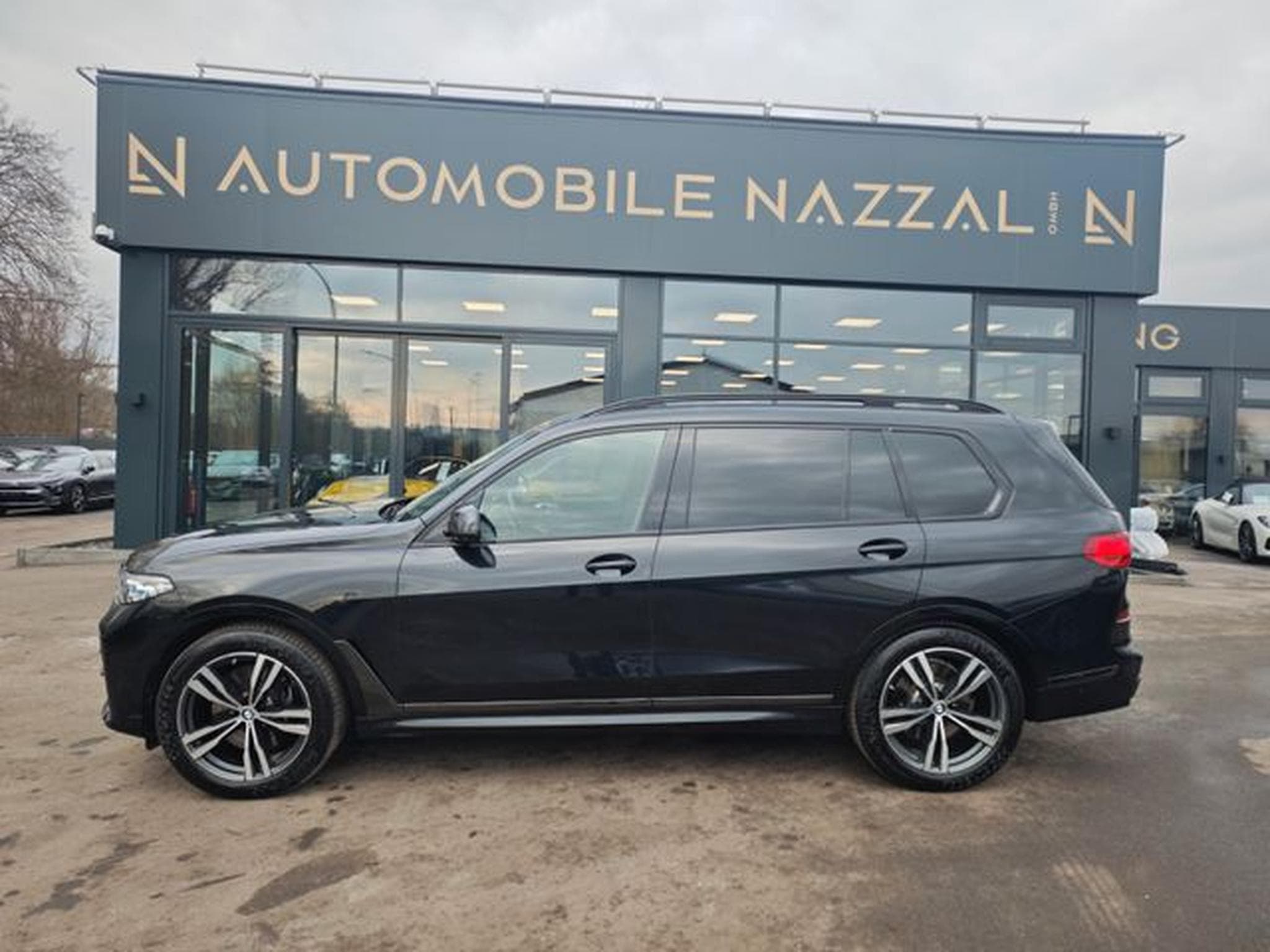 BMW X7 X7 xDrive 40d M SPORT*SOFT*LUFT*7SEATS*LASER*1.H (2021) - Foto 13