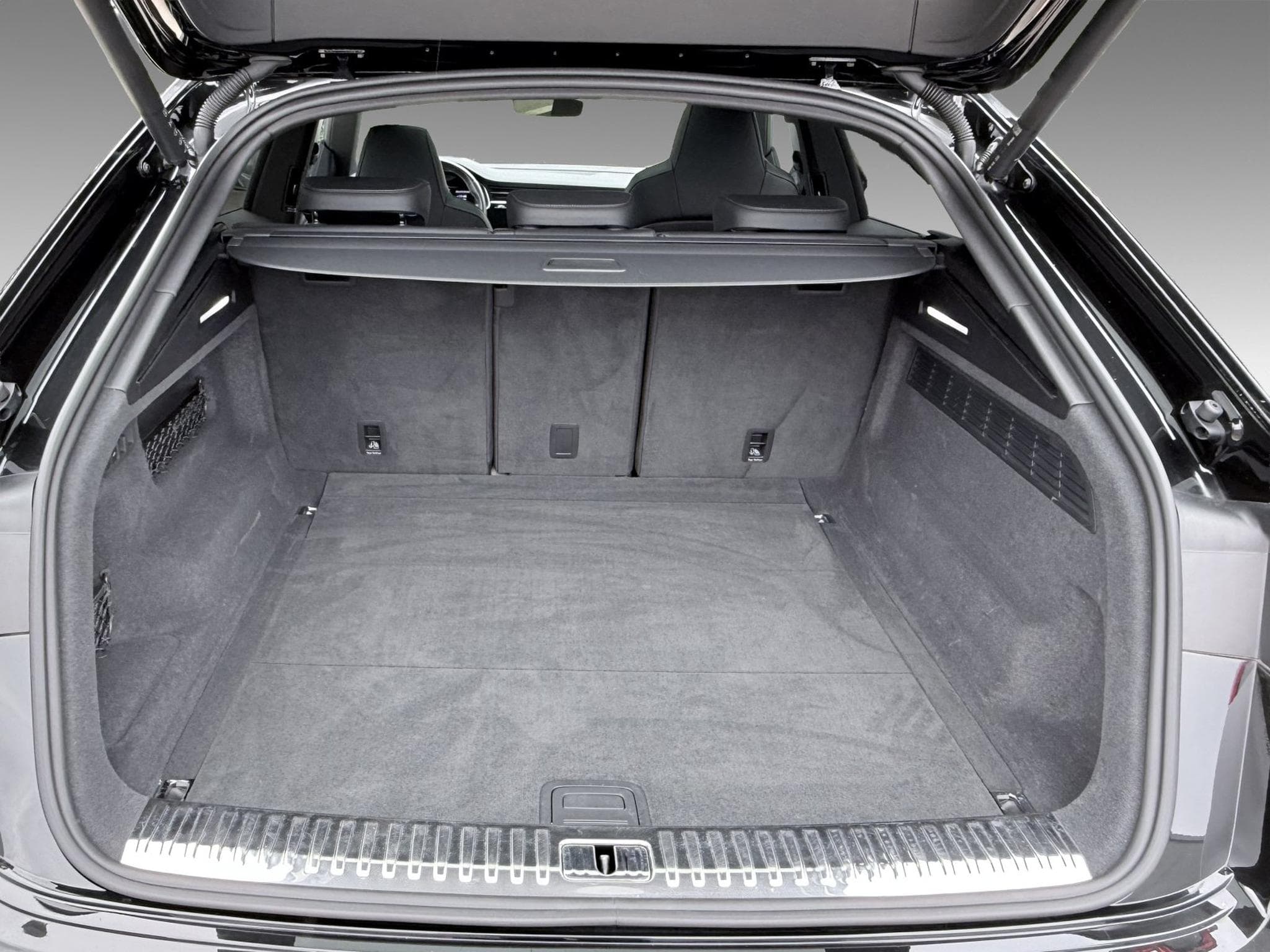 Audi SQ8 4.0 TFSI tiptronic quattro+B&O+Matrix LED+Optikpaket (2022) - Photo 11