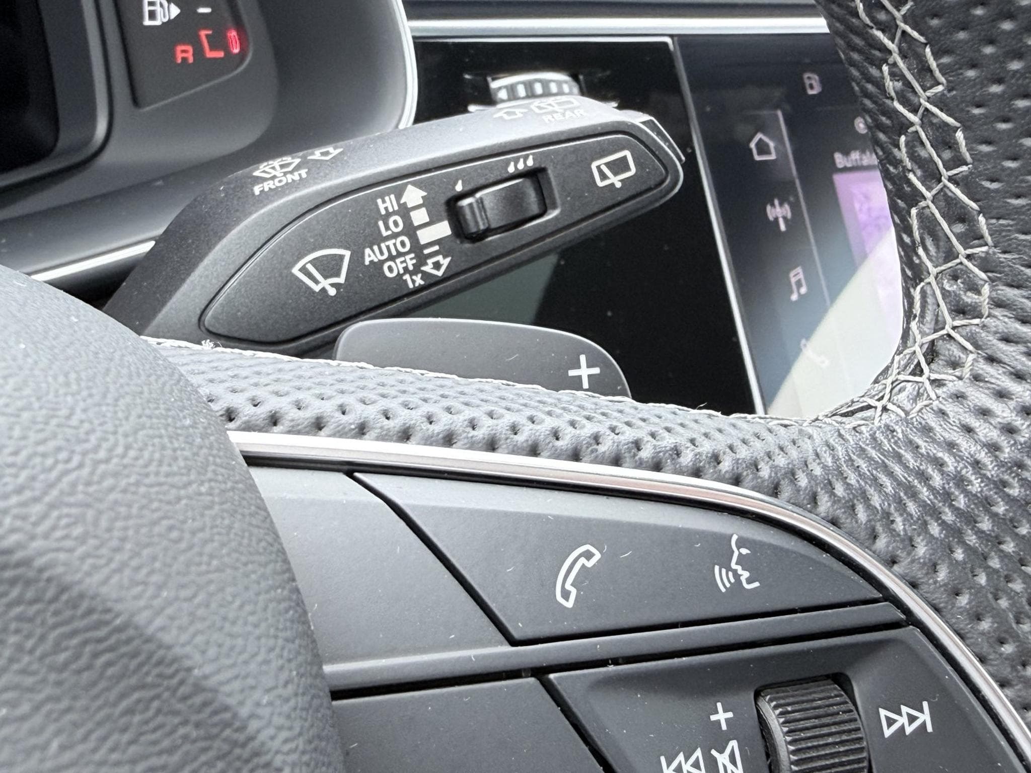 Audi SQ8 4.0 TFSI tiptronic quattro+B&O+Matrix LED+Optikpaket (2022) - Photo 19