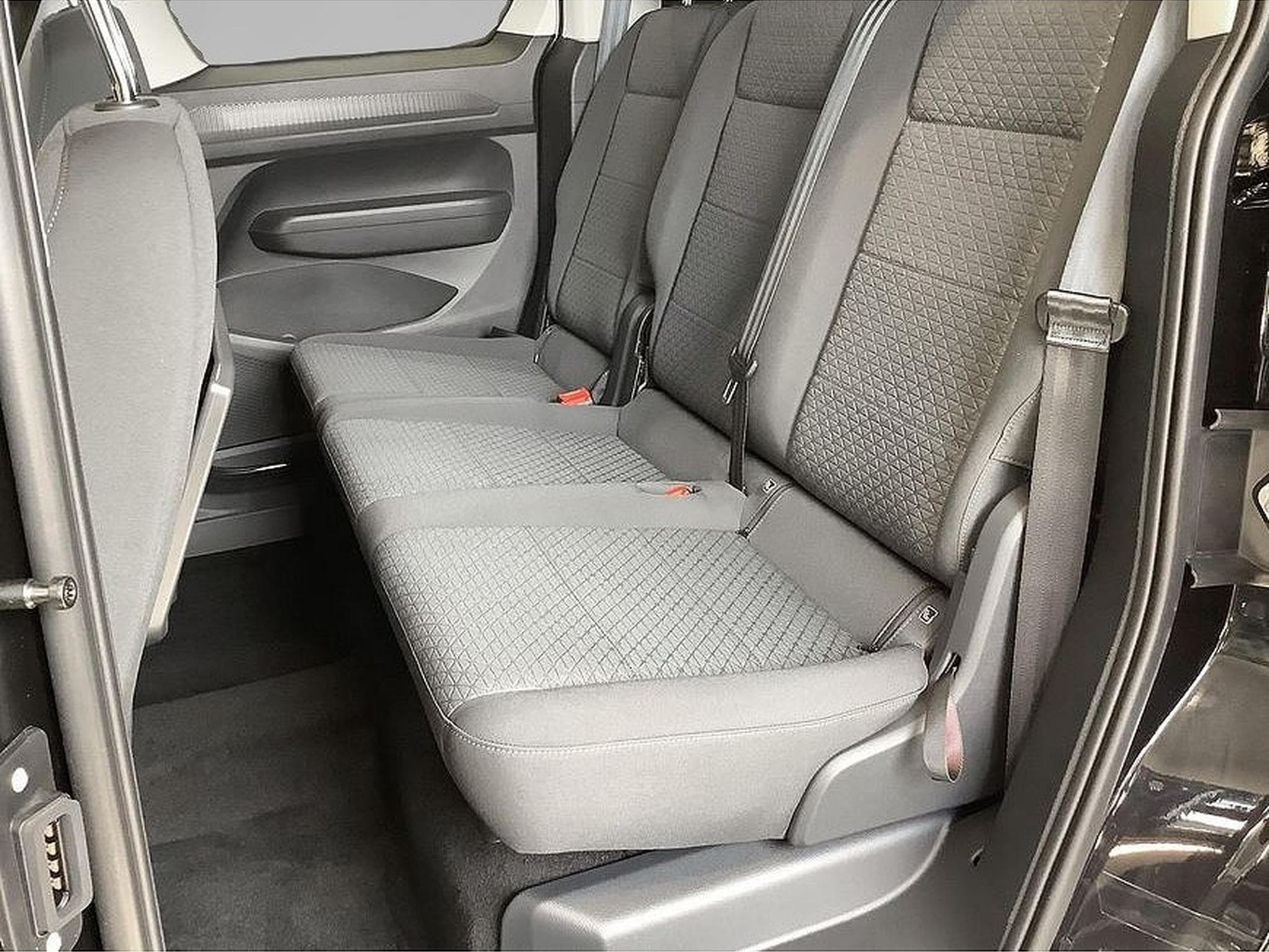 Ford Tourneo (2024) - Photo 6