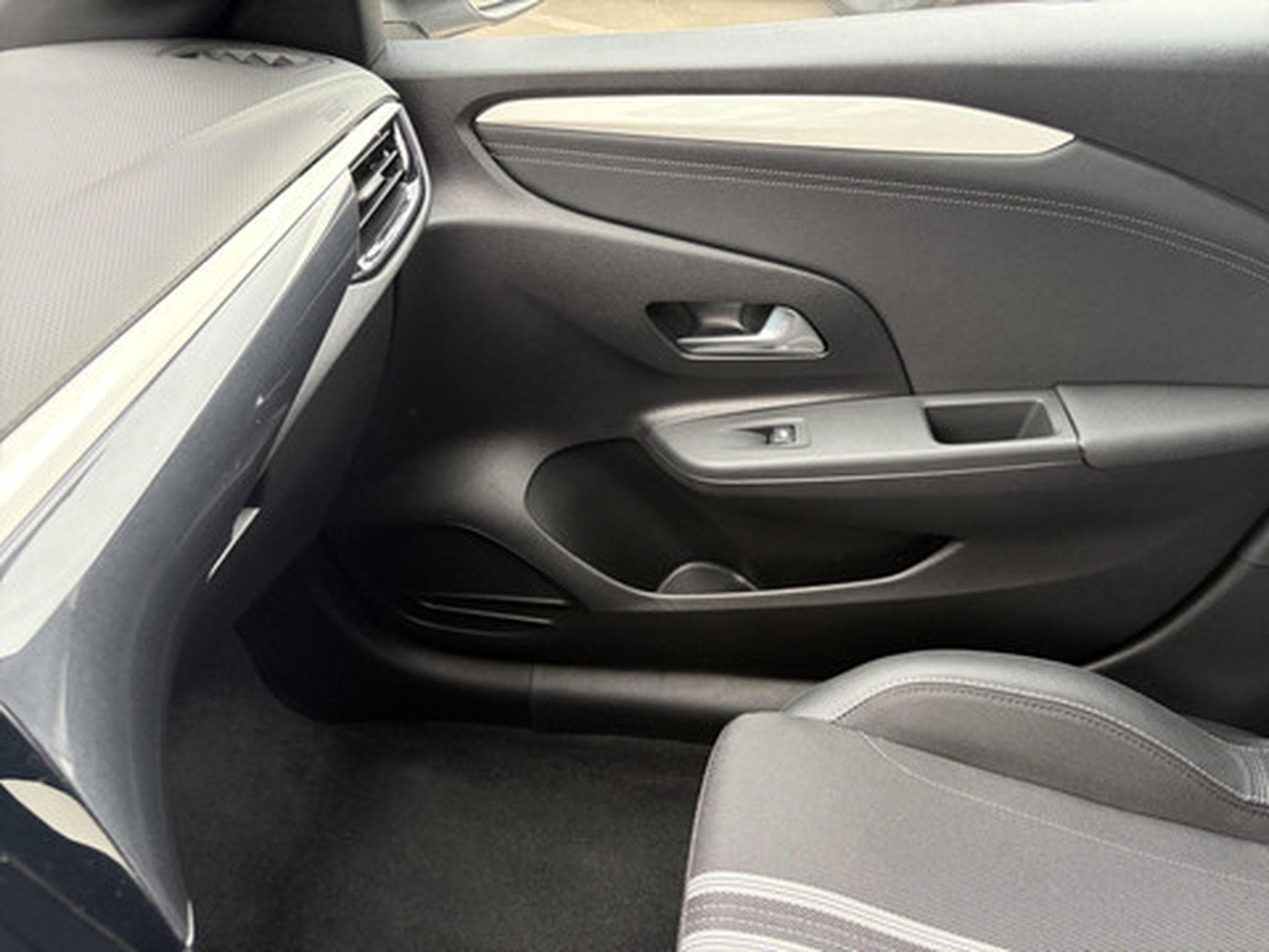 Opel Corsa 1.2 Turbo 74kW S/S (2025) - Photo 11