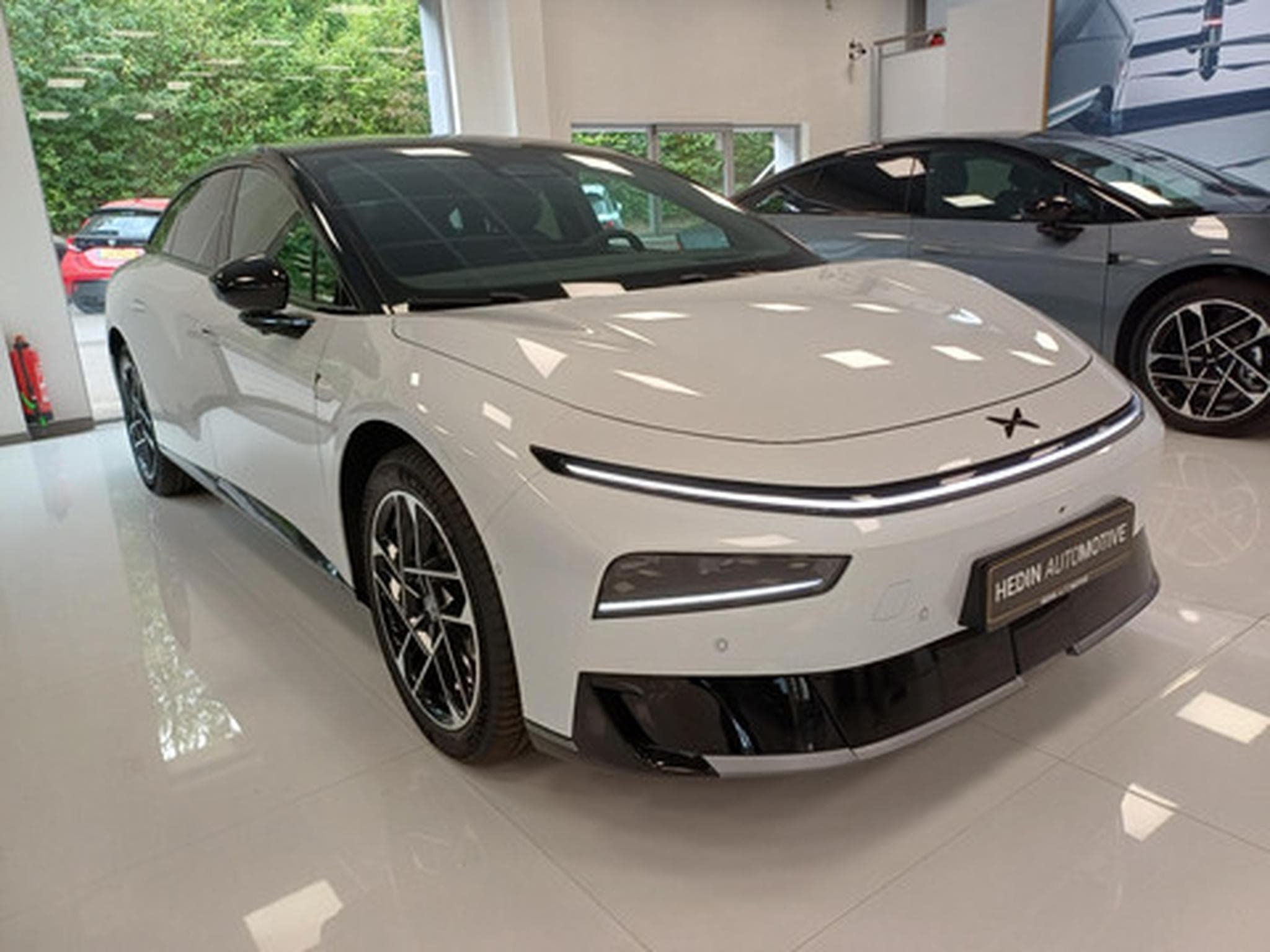 Xpeng P7 BEV 75KWH Performance AWD (2026) - Photo 3