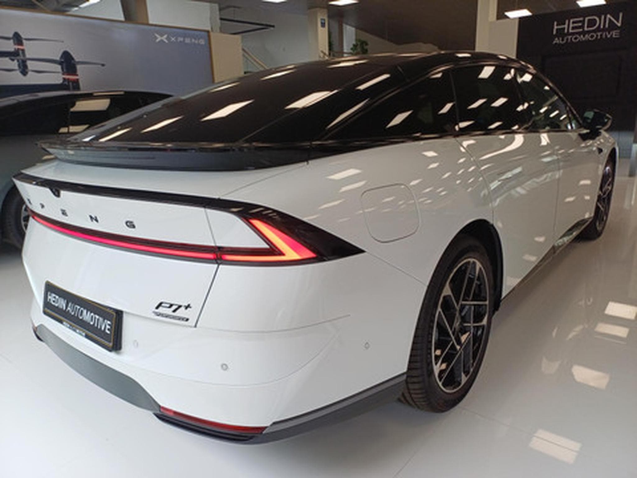 Xpeng P7 BEV 75KWH Performance AWD (2026) - Photo 6