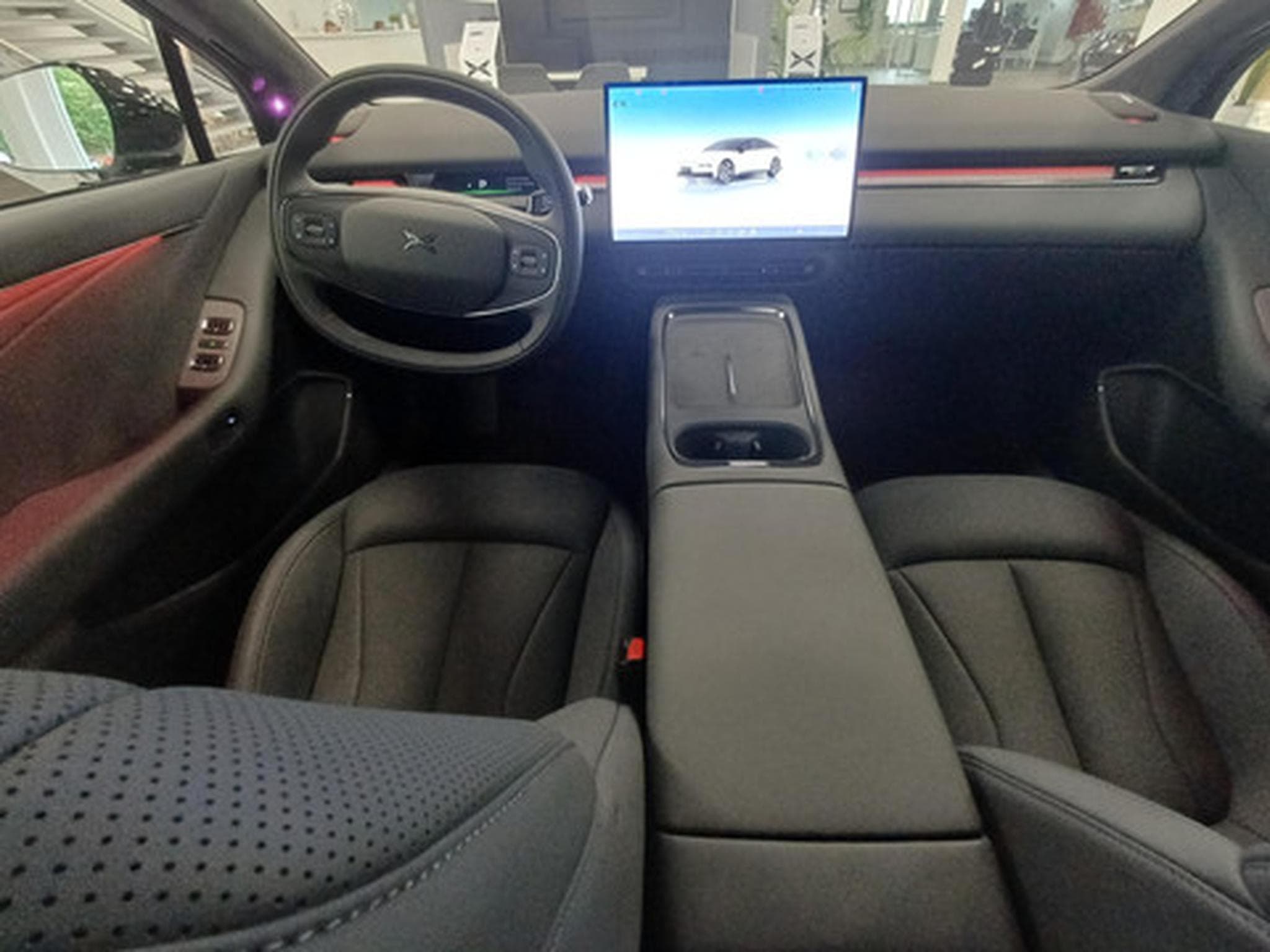 Xpeng P7 BEV 75KWH Performance AWD (2026) - Photo 8
