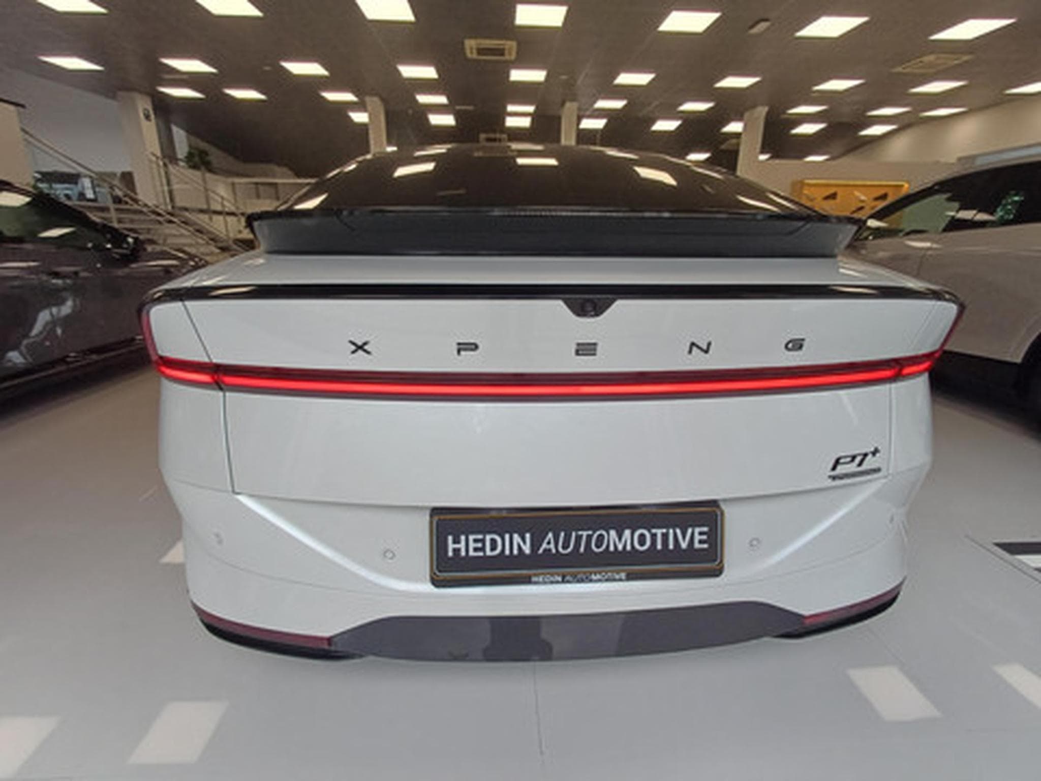 Xpeng P7 BEV 75KWH Performance AWD (2026) - Photo 5