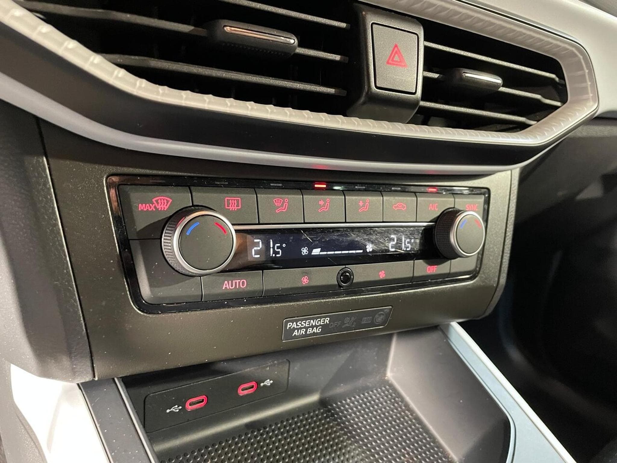 Seat Arona 1.0 TSI 110 MOVE COPA CARPLAY (2022) - Photo 8