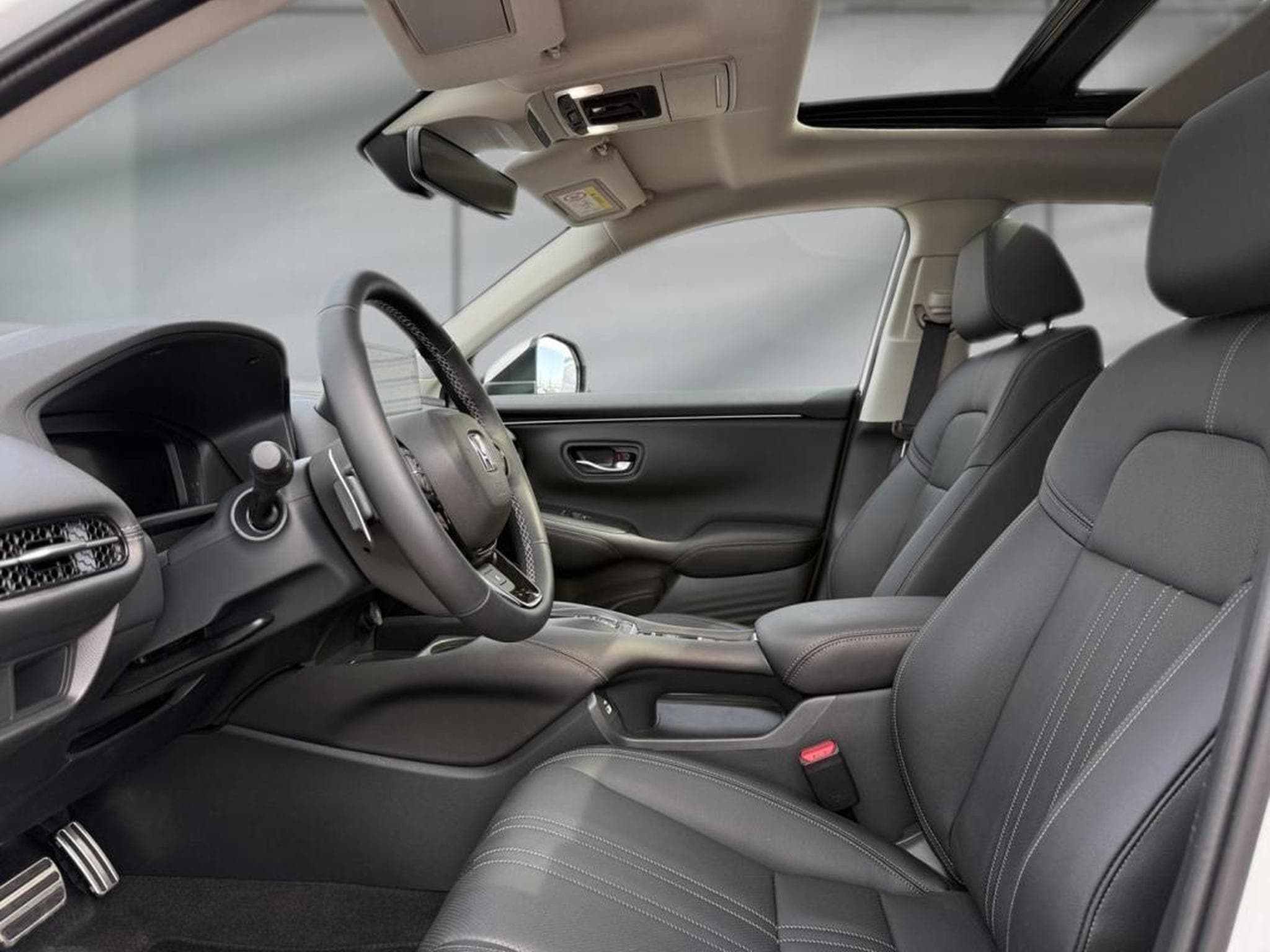 Honda ZR-V -25% 2.0 i-MMD 184ch e:HEV Advance MY26 (2026) - Photo 11