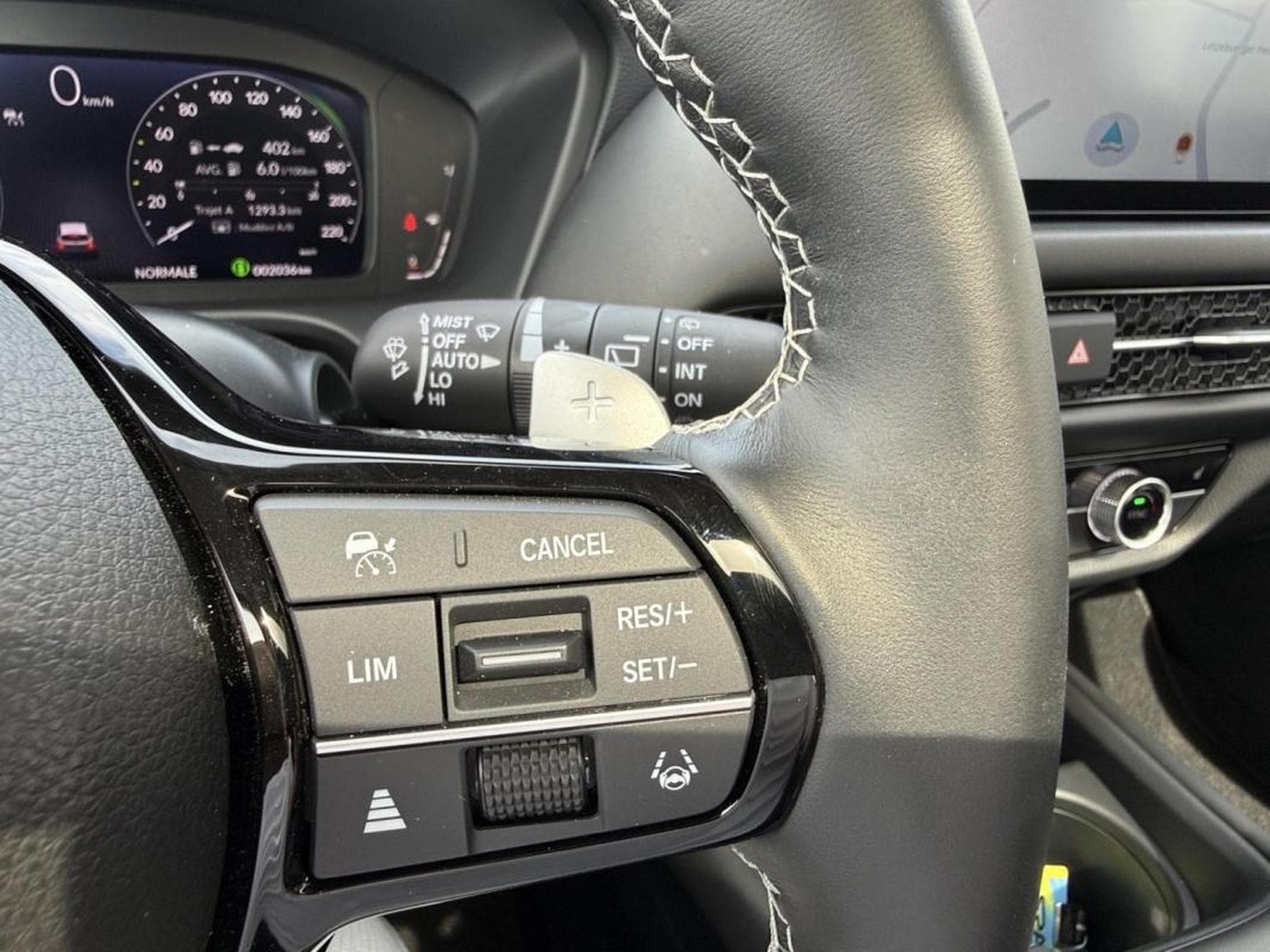Honda ZR-V -25% 2.0 i-MMD 184ch e:HEV Advance MY26 (2026) - Photo 16