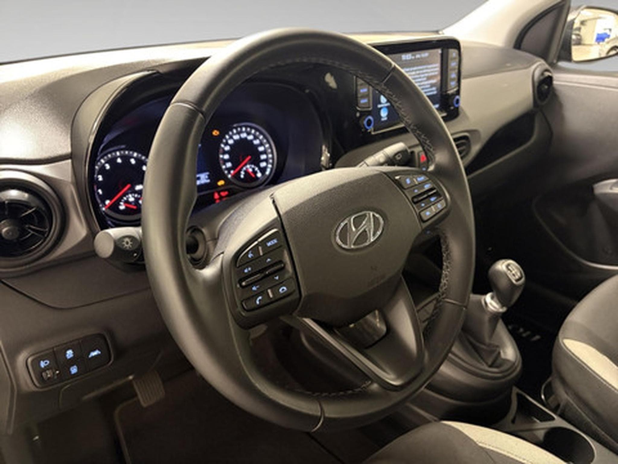 Hyundai i10 1.0 Twist (2022) - Photo 8
