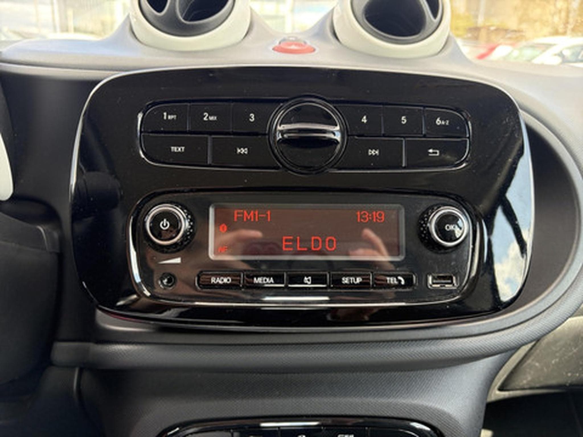 Smart Fortwo coupé Elektromotor 60kW Essential (2020) - Photo 3