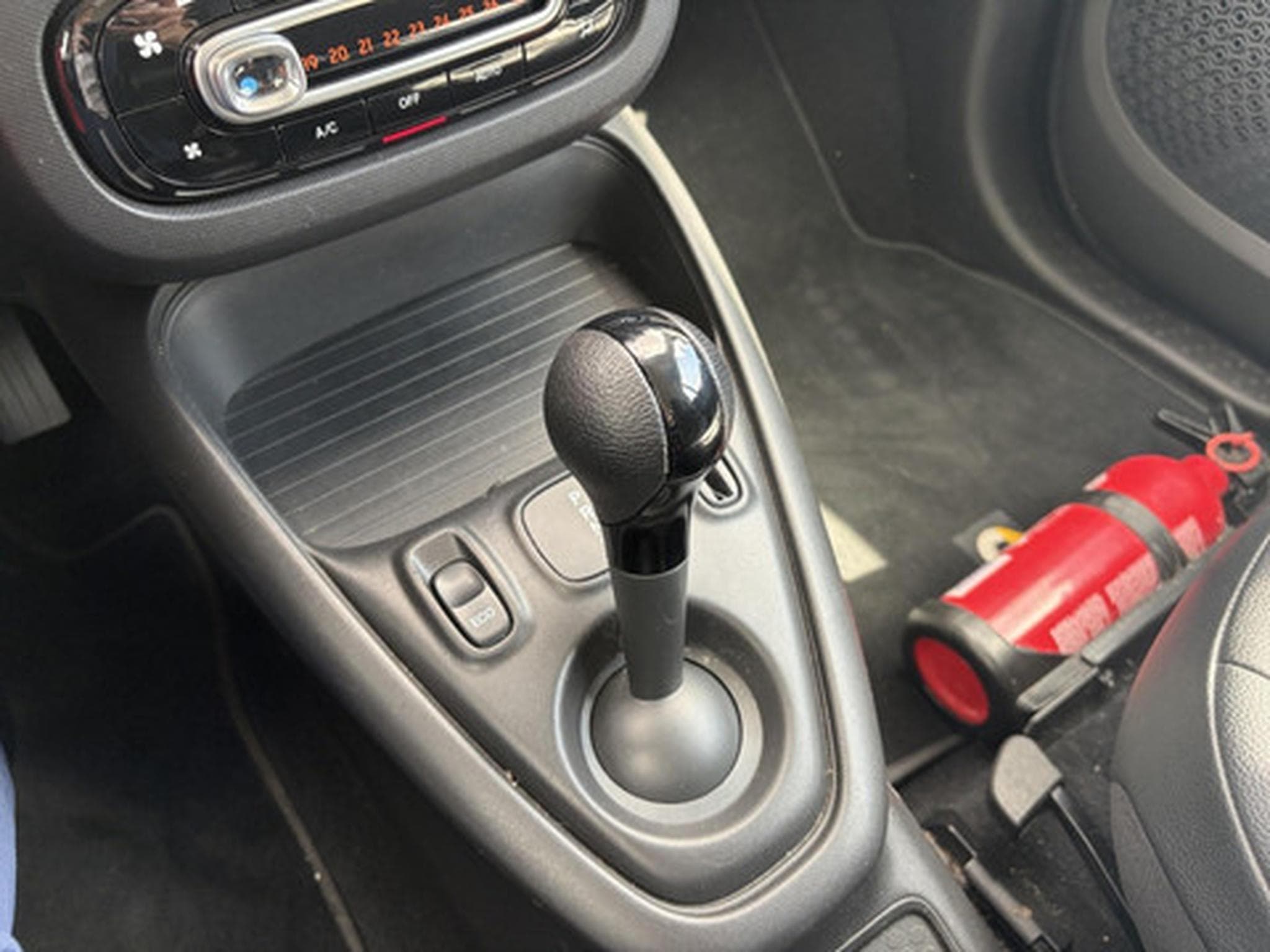 Smart Fortwo coupé Elektromotor 60kW Essential (2020) - Photo 8