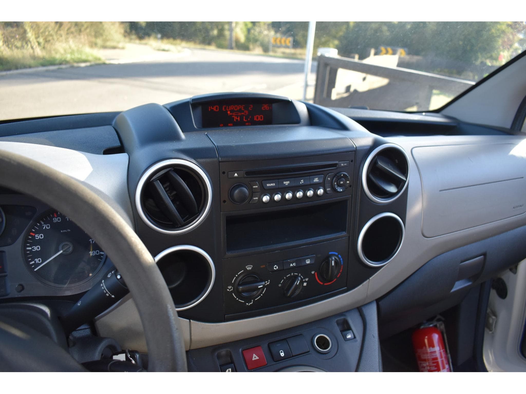 Citroën Berlingo 1,6 HDi 5 places (2014) - Photo 10