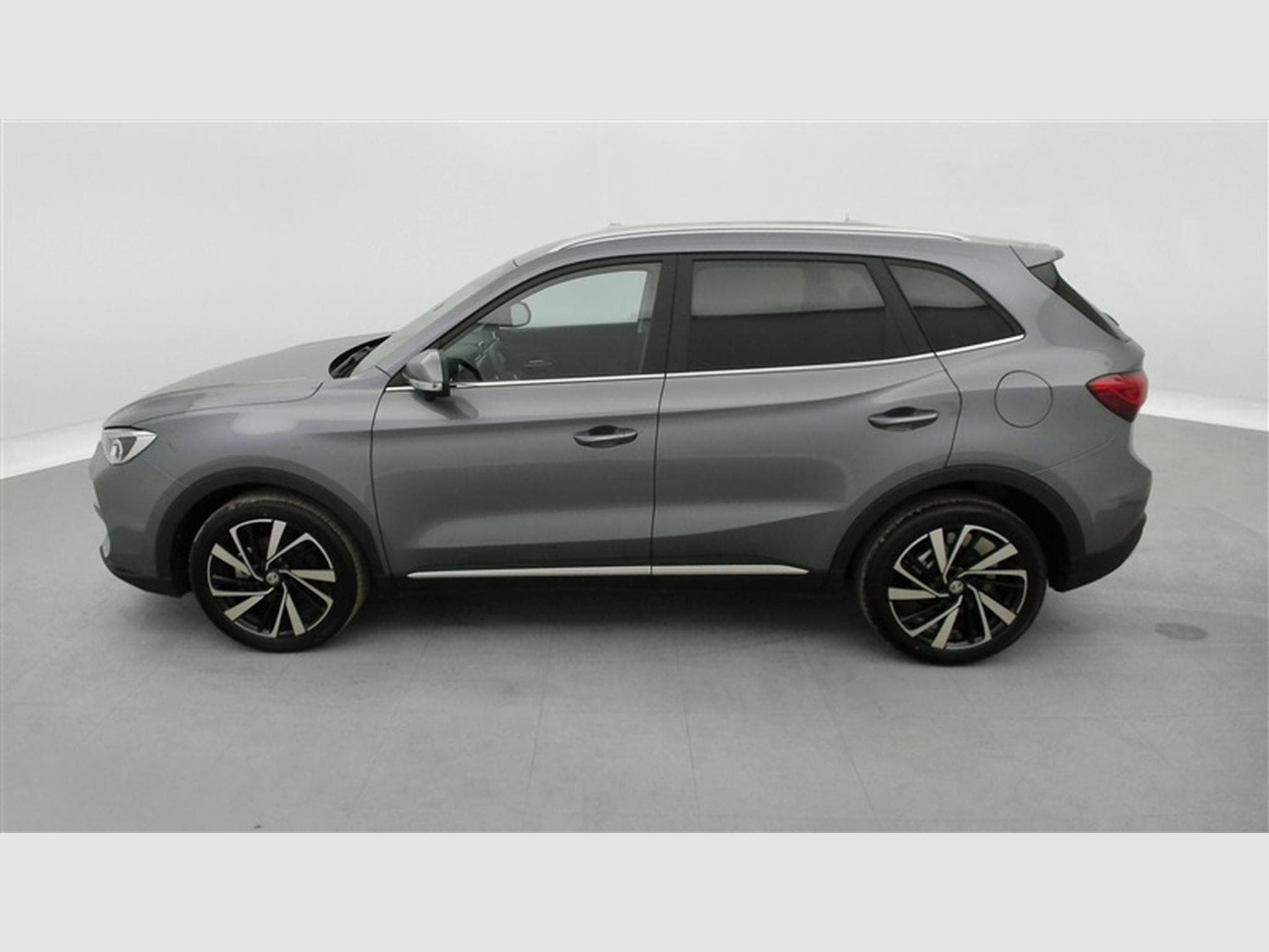 MG ZS 1.5 Hybrid+ Luxury NAVI / FULL LED / CUIR / CAMERA 360 (2026) - Foto 5