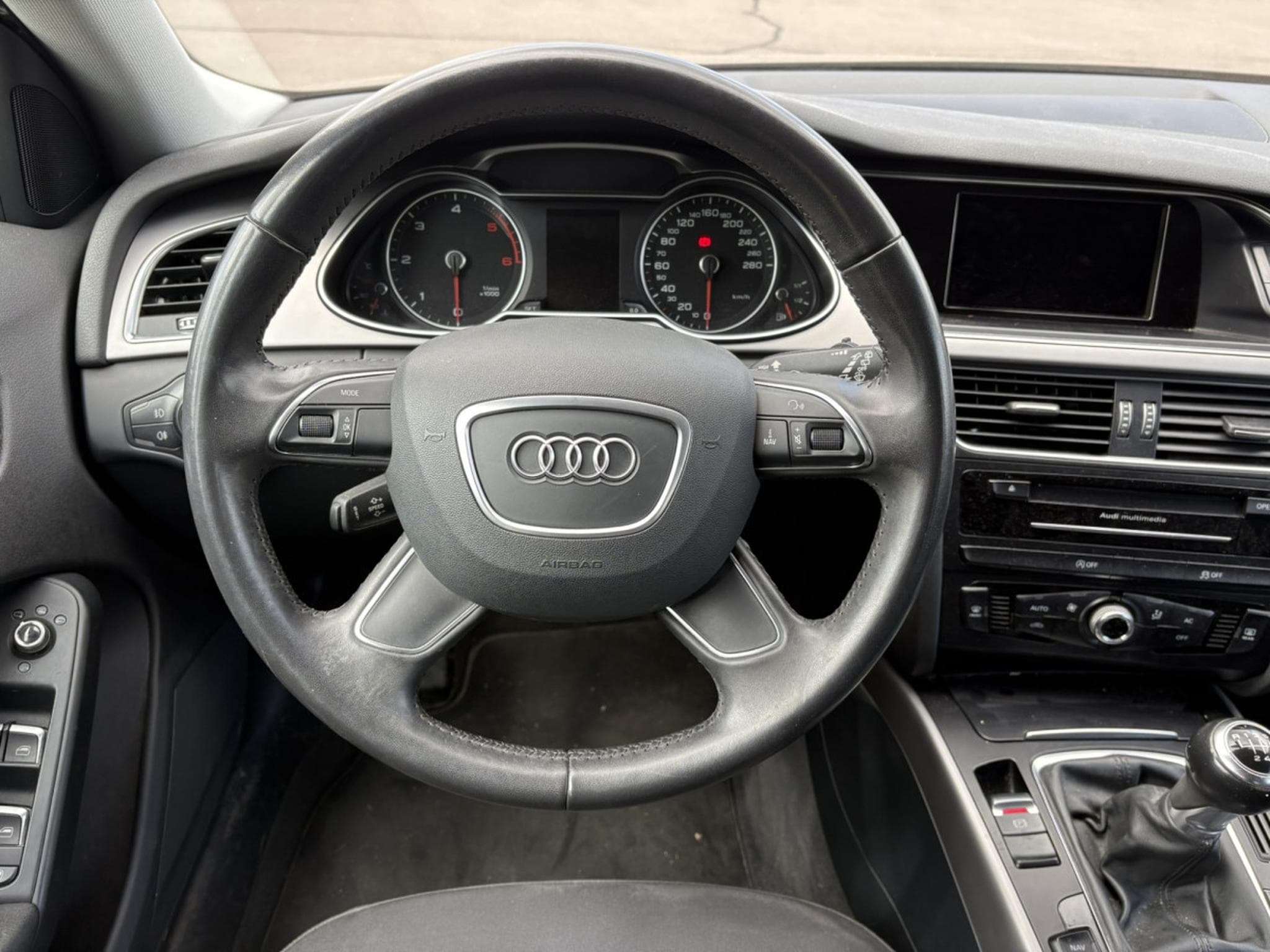 Audi A4 Avant 2.0 TDI 120 (2014) - Photo 10