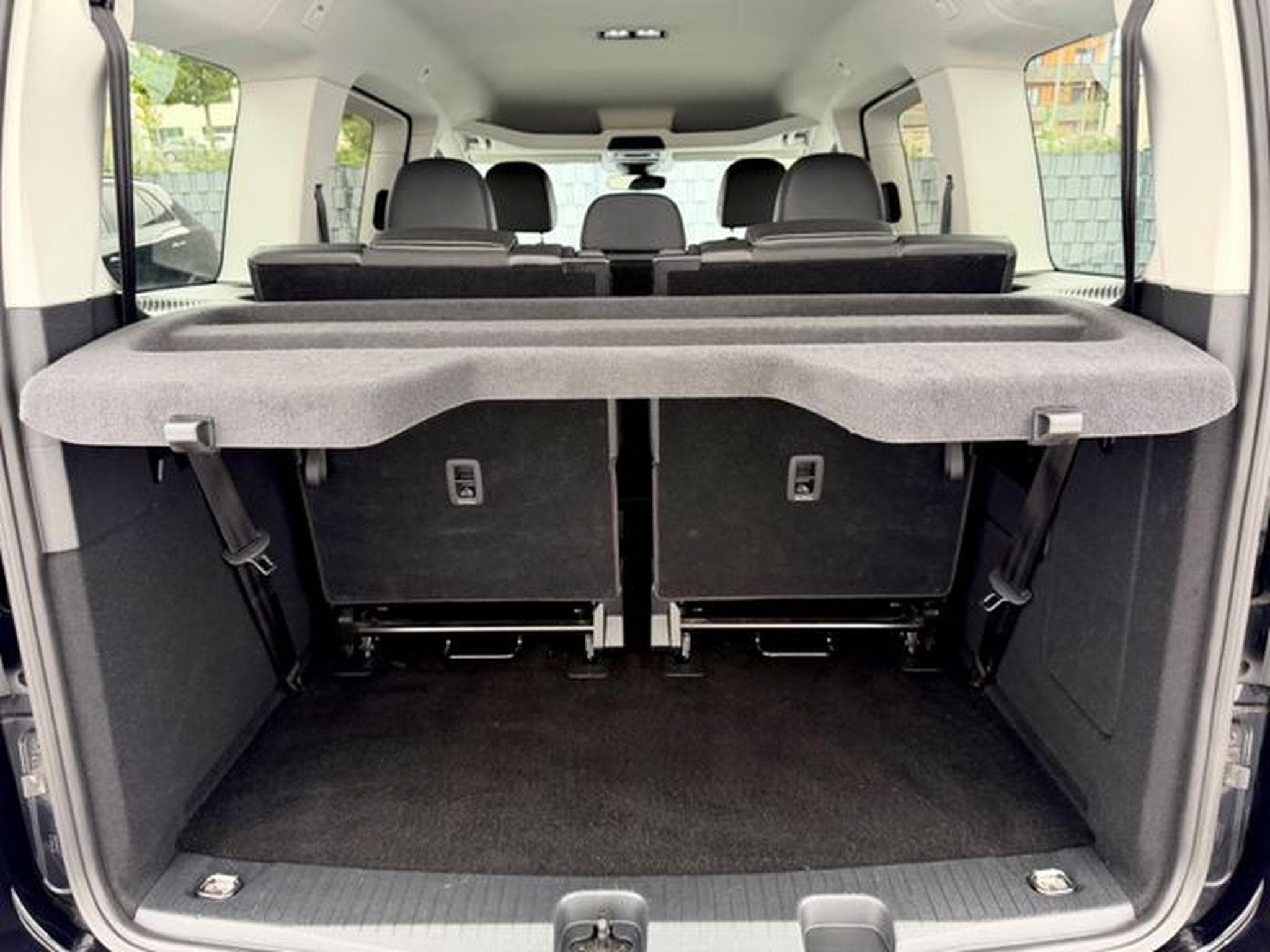 VW Caddy Caddy Maxi 2.0 TDI DSG /7.SITZER/LED/ACC/AHK/ (2022) - Photo 17