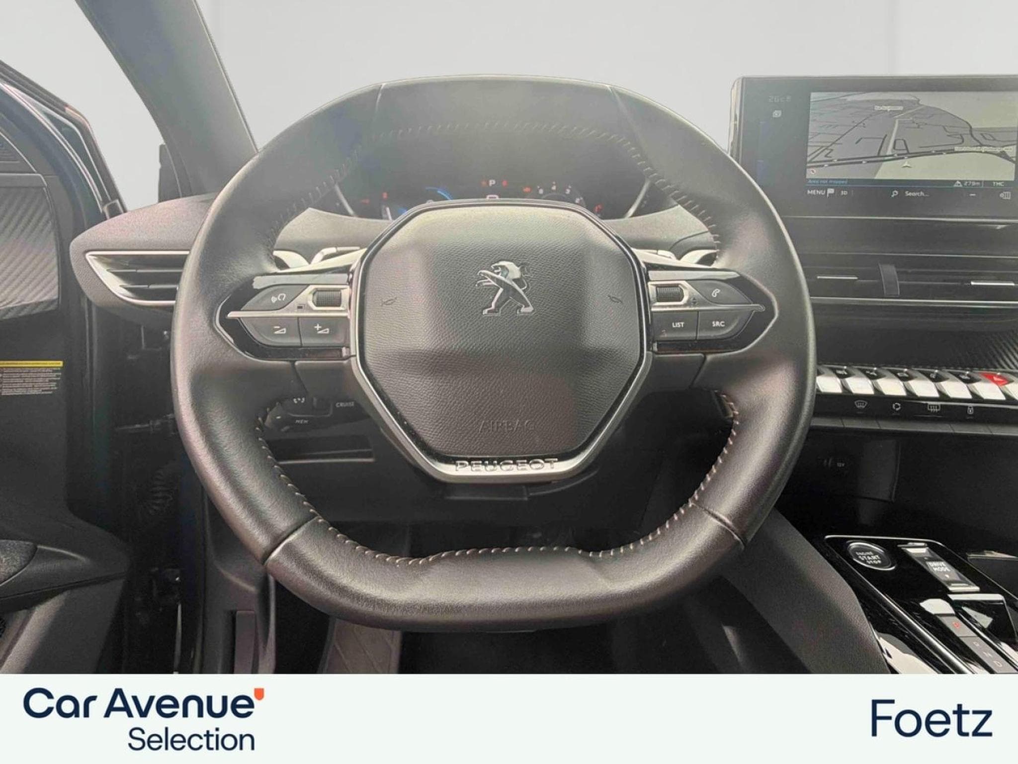 PEUGEOT 5008 1.2 PureTech 130ch S&S Active Pack EAT8 (2023) - Photo 5