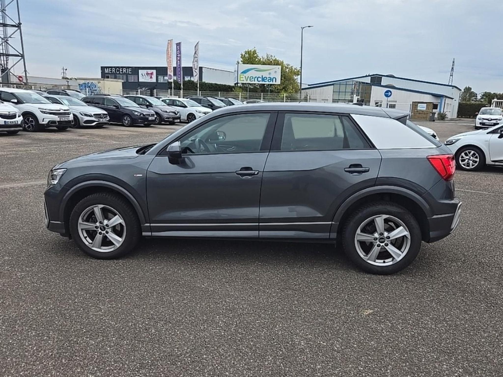 Audi Q2 35 TFSI 150 S LINE S TRONIC 7 (2021) - Photo 8