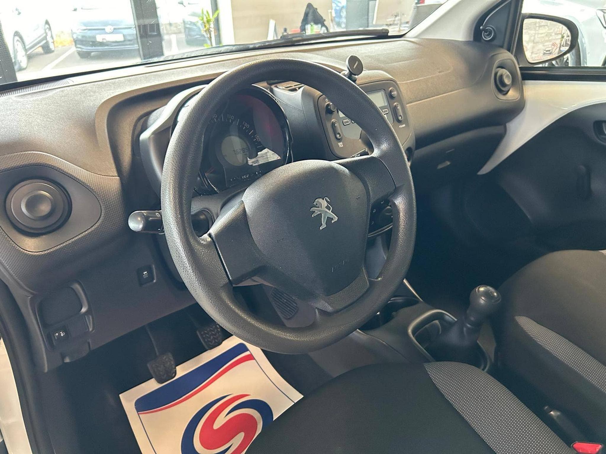 Peugeot 108 Access (2016) - Photo 8